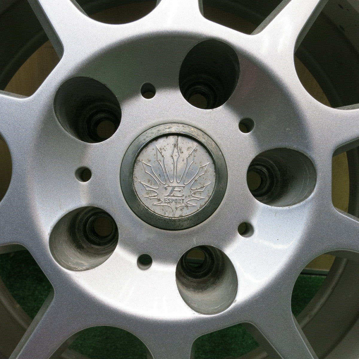 バリ溝！22年！9.5分★スタッドレス 215/70R16 グッドイヤー アイスナビ SUV ESPORT 社外 アルミ 16インチ PCD114.3/5H★6041804HAス