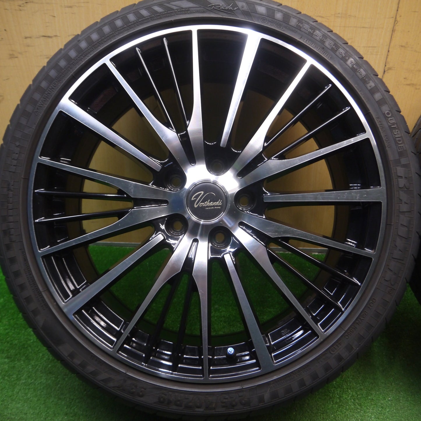 [送料無料] バリ溝！9分★225/40R19 レーダー Dimax R8+ Verthandi ヴェルサンディ ヴェルザンディ 19インチ PCD114.3/5H★5013102Hノ