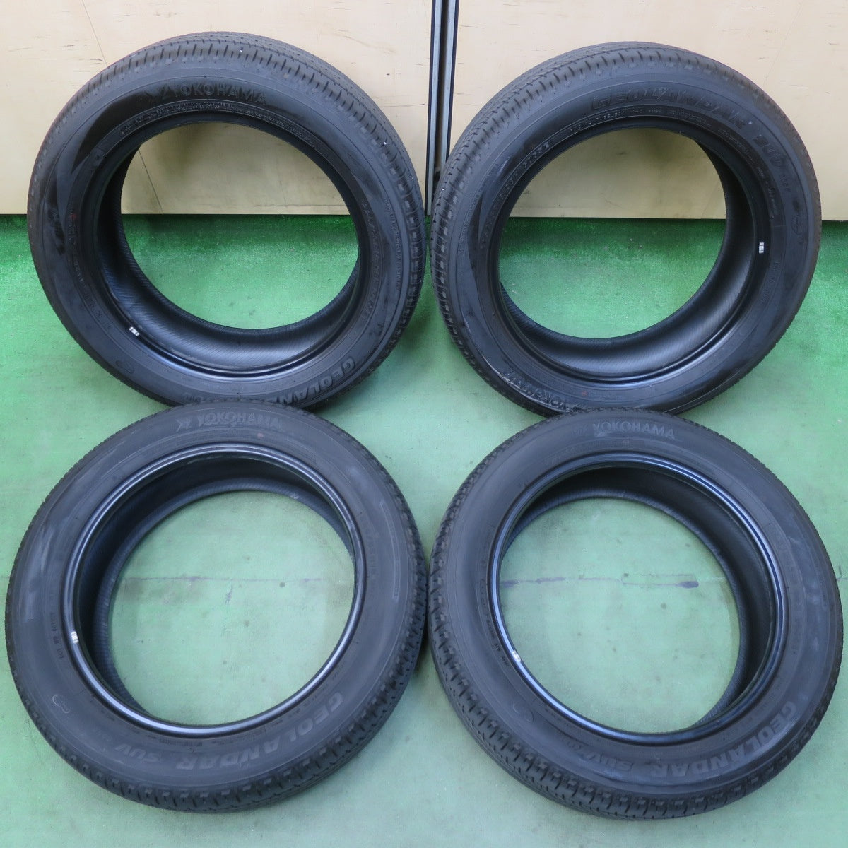 バリ溝！25年！9.5分★225/55R18 ヨコハマ ジオランダー SUV G055 G055E タイヤ 18インチ デリカ D:5 フォレスター ZR-V エクリプスクロス 等★5121002イノタ