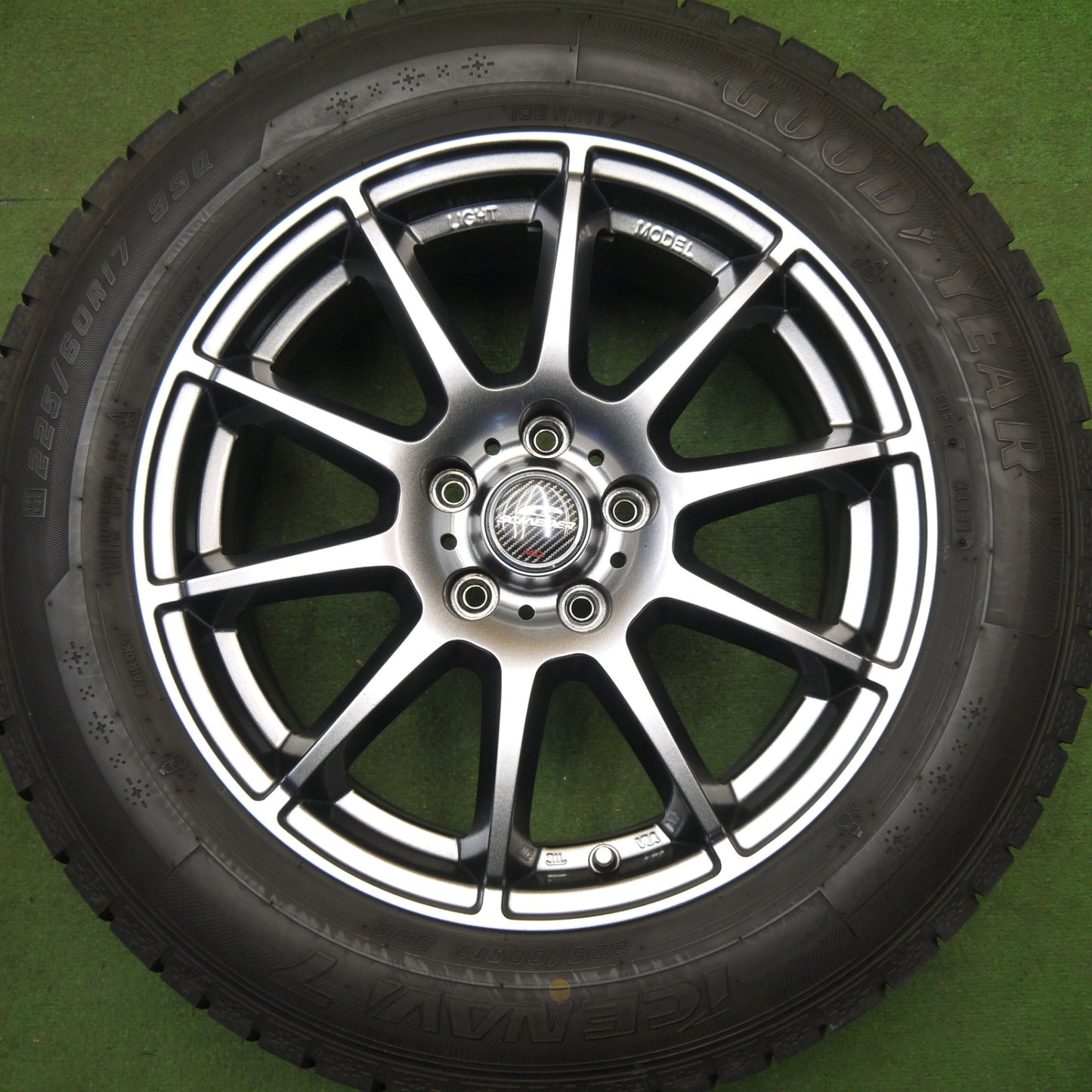 バリ溝！キレイ！9.5分★スタッドレス 225/60R17 グッドイヤー アイスナビ7 SCHNEIDER MiD シュナイダー 17インチ PCD114.3/5H★6032511Hス