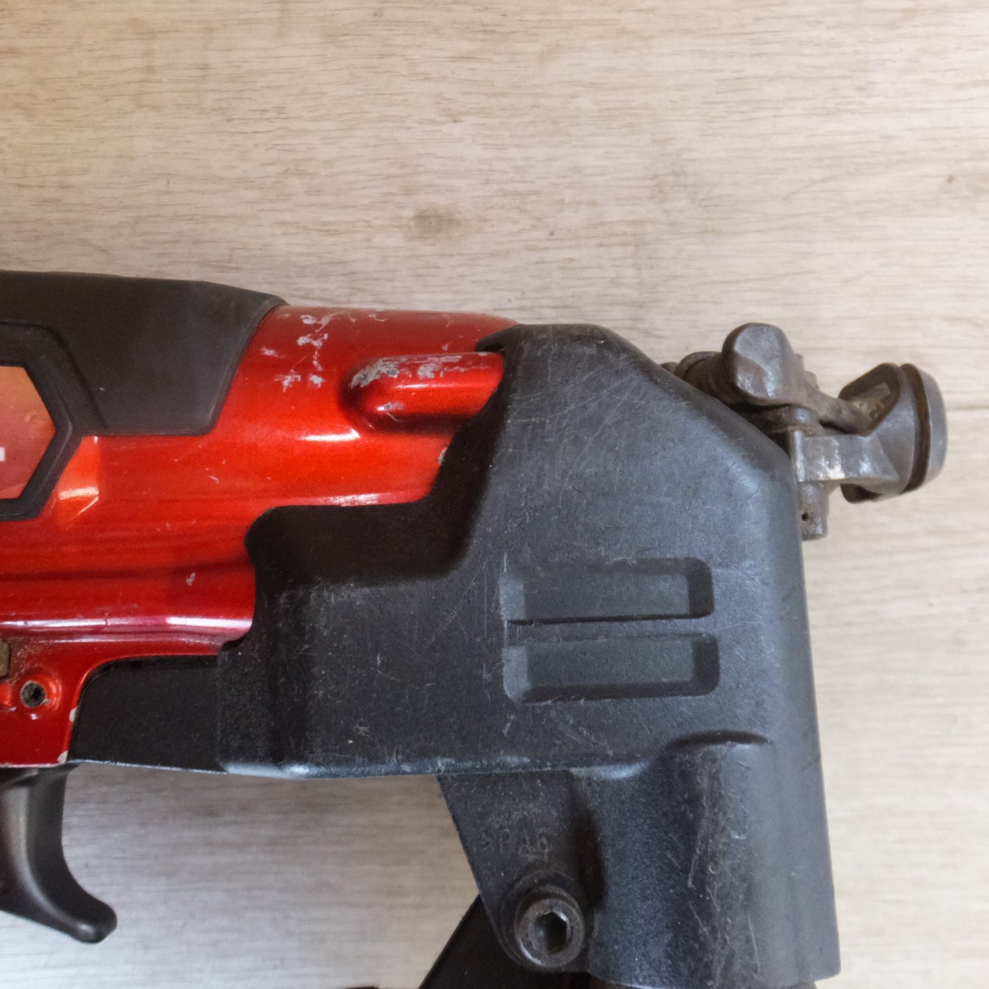 [送料無料] ★マキタ makita 32mm高圧エアビス打ち機 AR320HR　ボード用ビス32mm★
