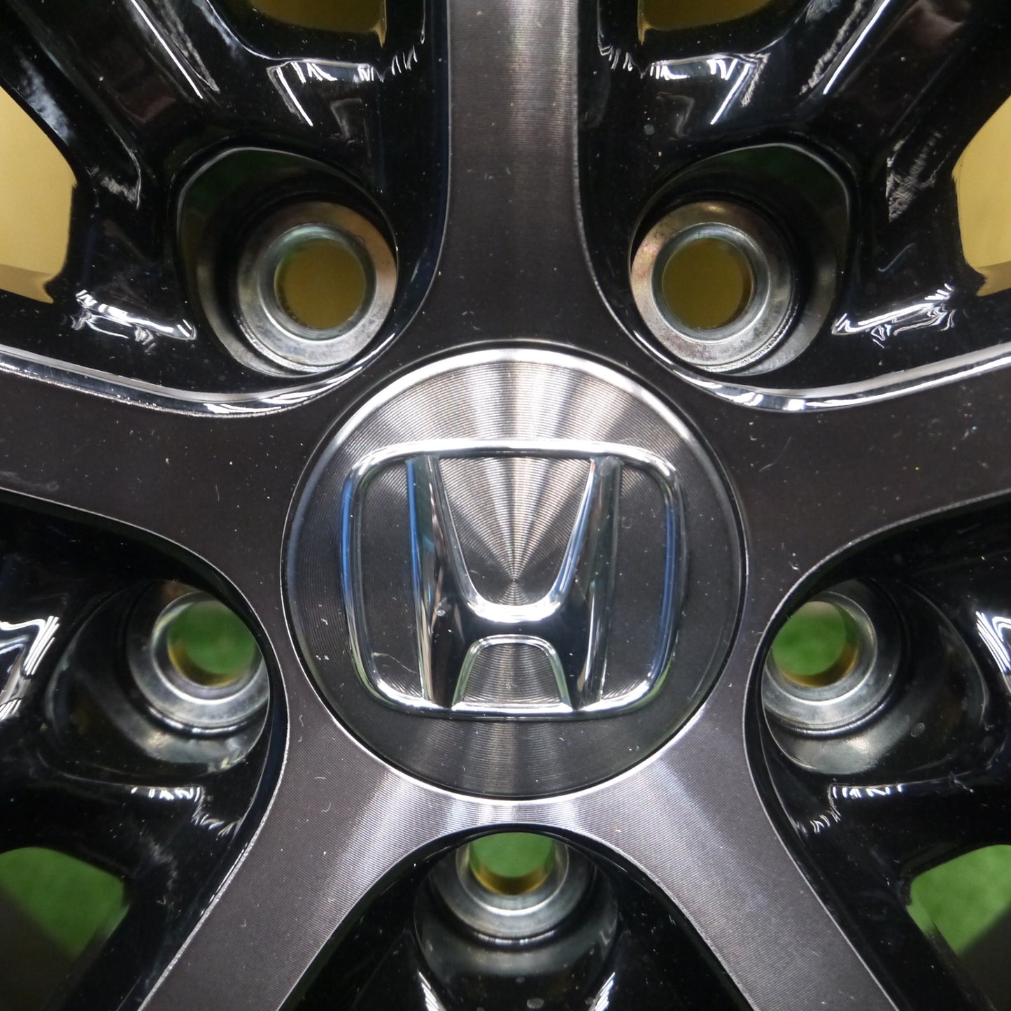 *送料無料* 新車外し★ホンダ FK7 シビック ハッチバック 純正 ホイール 18インチ 18×8J PCD114.3/5H★4061811Hホ