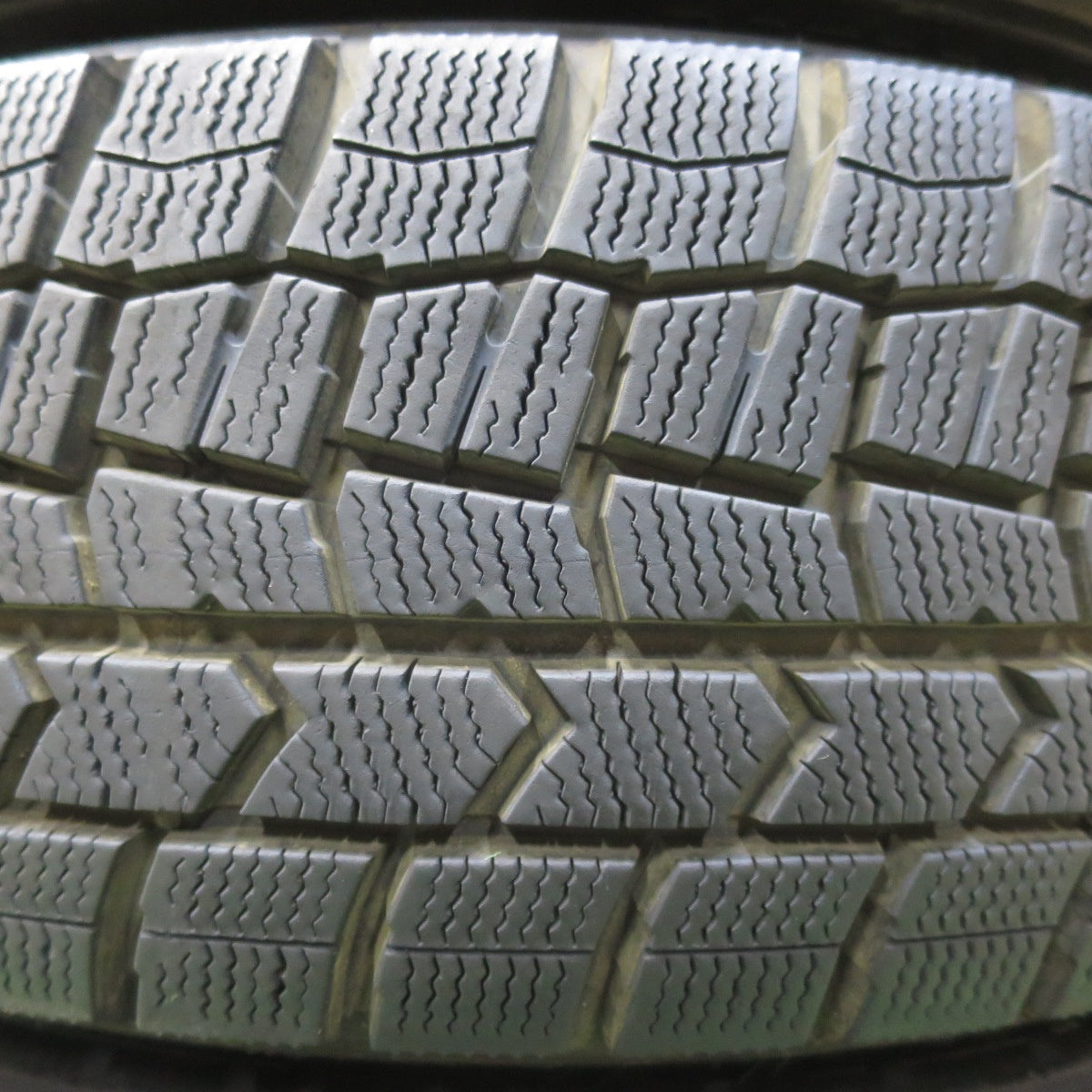 バリ溝！キレイ！9.5分★スタッドレス 185/65R15 ダンロップ ウインターマックス WM02 WAREN ヴァーレン 15インチ PCD114.3/5H★5123104イス