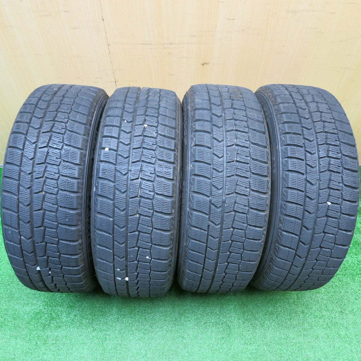 バリ溝！21年！9.5分★シトロエン プジョー 等 MAK ANTIBES 195/55R16 スタッドレス ダンロップ ウインターマックス WM02 16インチ アンチバス PCD108/4H★5102303HAス