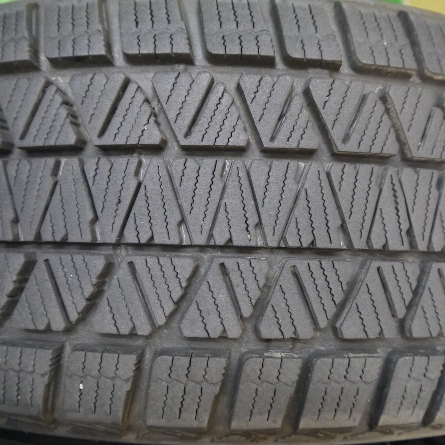 バリ溝！22年！キレイ！9分★スタッドレス 225/60R18 ブリヂストン ブリザック DM-V3 Ace MS-02 18インチ PCD114.3/5H★5120107Hス