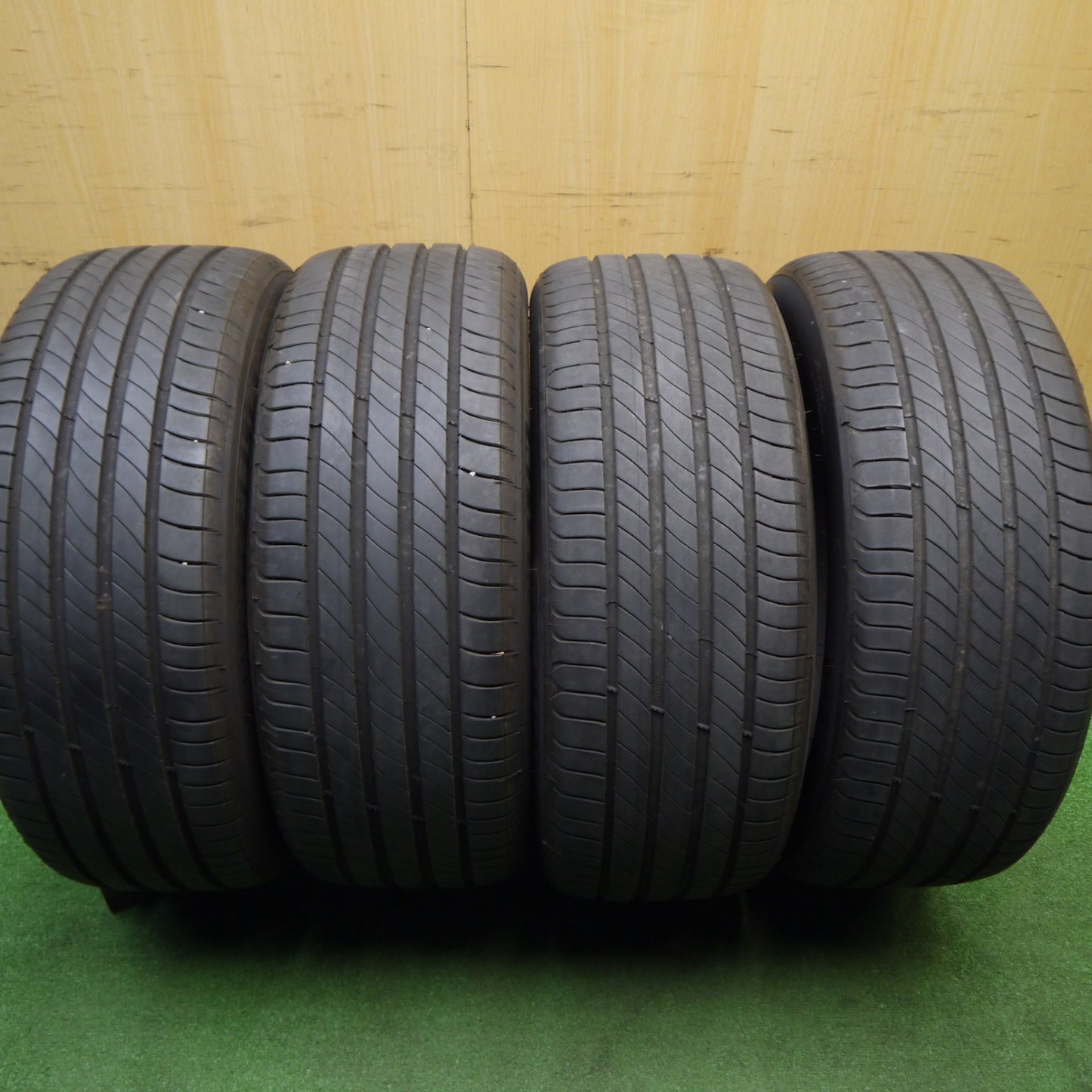 バリ溝！24年！9分★225/50R18 ミシュラン プライマシー4 PRIMACY4 タイヤ 18インチ カローラクロス C-HR ヴェゼル エスティマ 等★5121203Hノタ