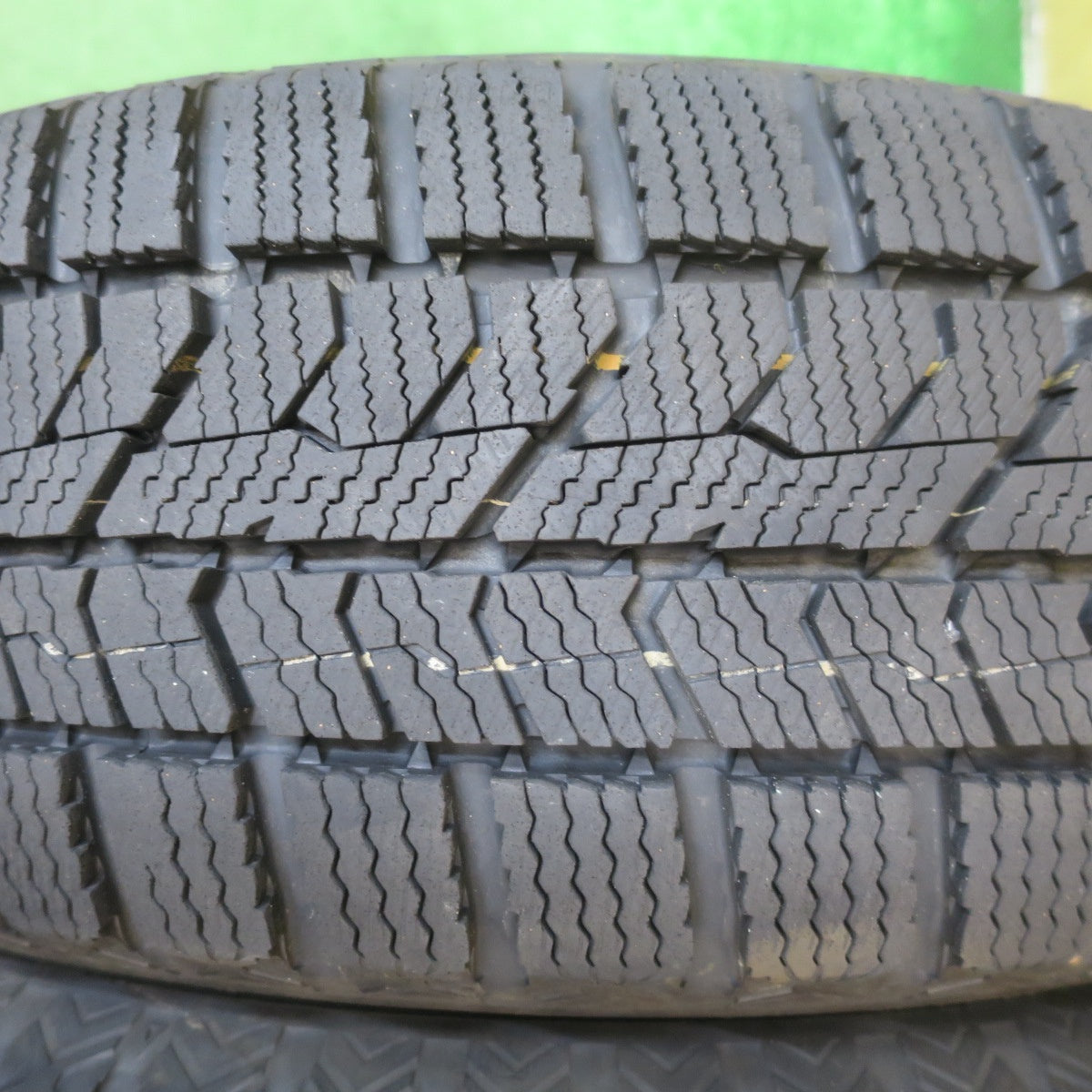 バリ溝！22年！9.5分以上★スズキ MR31S ハスラー 純正 165/60R15 スタッドレス トーヨー オブザーブ GIZ2 15インチ PCD100/4H★5092402NJス