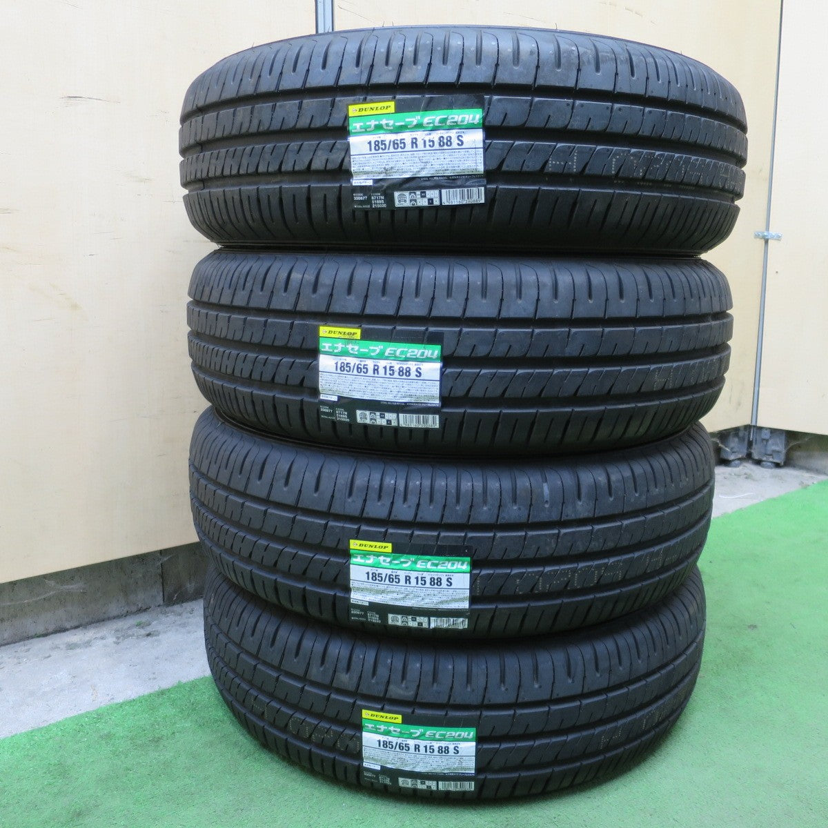 未使用！24年◎185/65R15 ダンロップ エナセーブ EC204 タイヤ 15インチ ノート フリード ティーダ マツダ2 デミオ 等◎6090902NGノタ