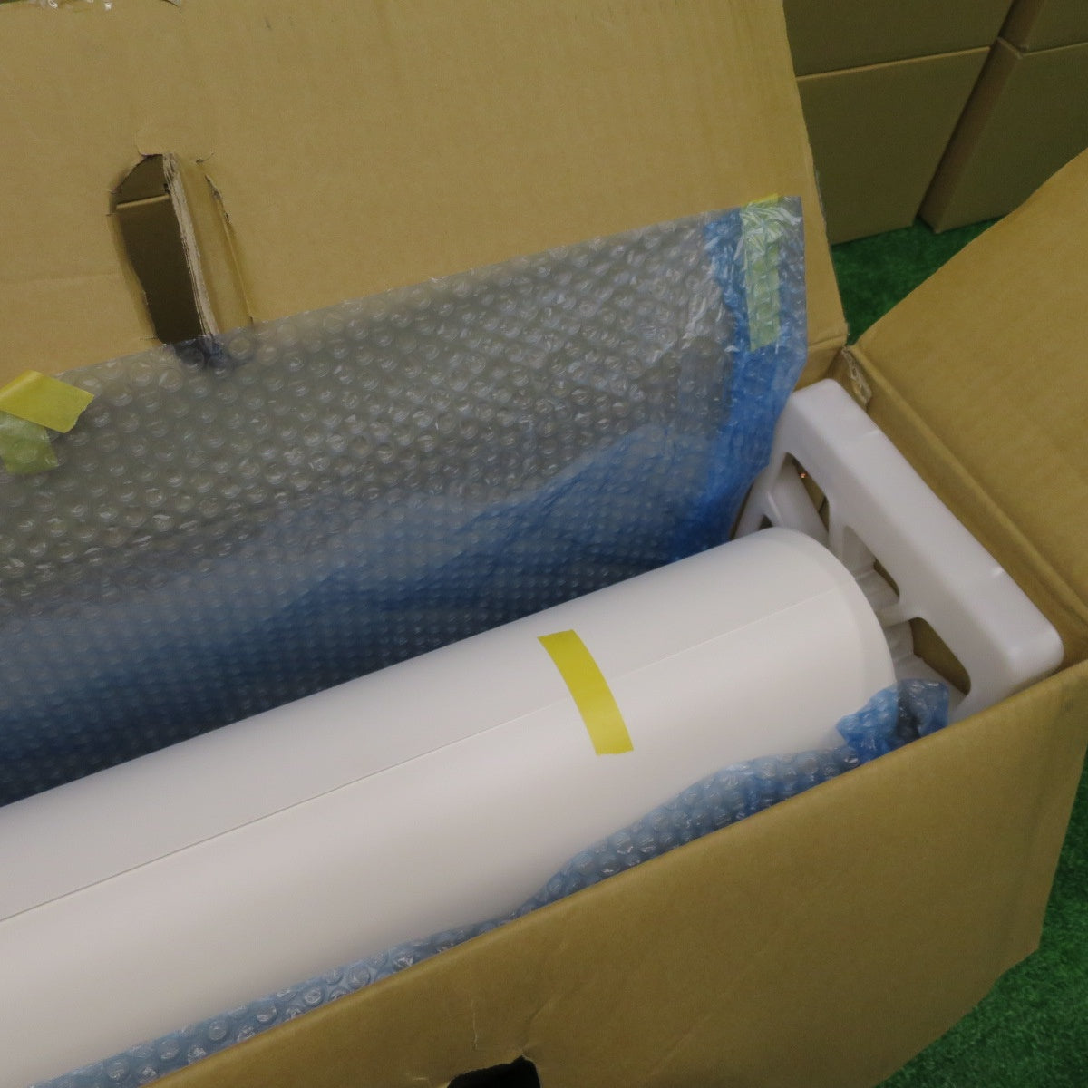 [送料無料] 未使用◆ベルビアン  タキロン ウォーム ホワイト BC-040R 1.22mx 50m 塩化ビニール 樹脂 系 壁紙 化粧シート◆