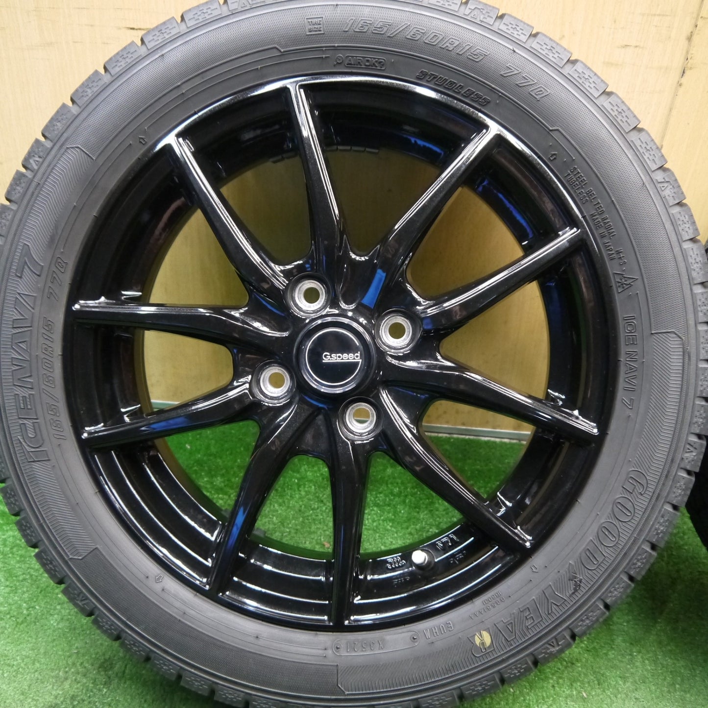 バリ溝！キレイ！8.5分★スタッドレス 165/60R15 グッドイヤー アイスナビ7 G.speed Gスピード 15インチ ハスラー ソリオ 等 PCD100/4H★6032512Hス