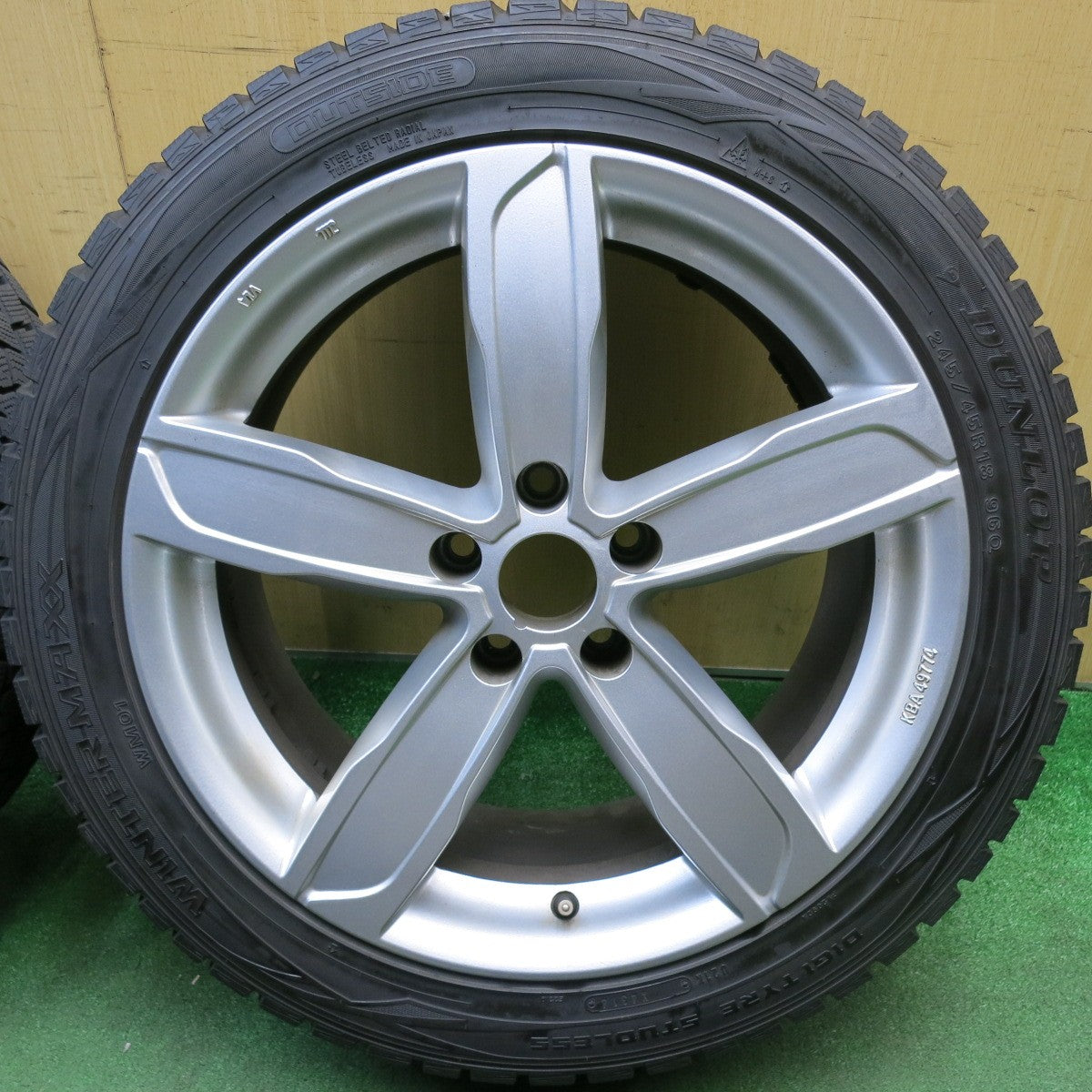 バリ溝！9.5分★アウディ 等 MAK STADT 245/45R18 スタッドレス ダンロップ ウインターマックス WM01 シュタッド 18インチ PCD112/5H★6031408HAス
