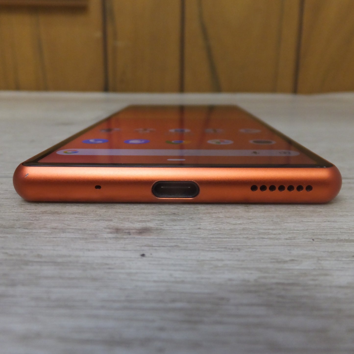 [送料無料] 美品★ソニー SONY エクスペリア エイト Xperia8 SOV42 オレンジ 64GB　キャリア au 判定〇 SIMフリー★