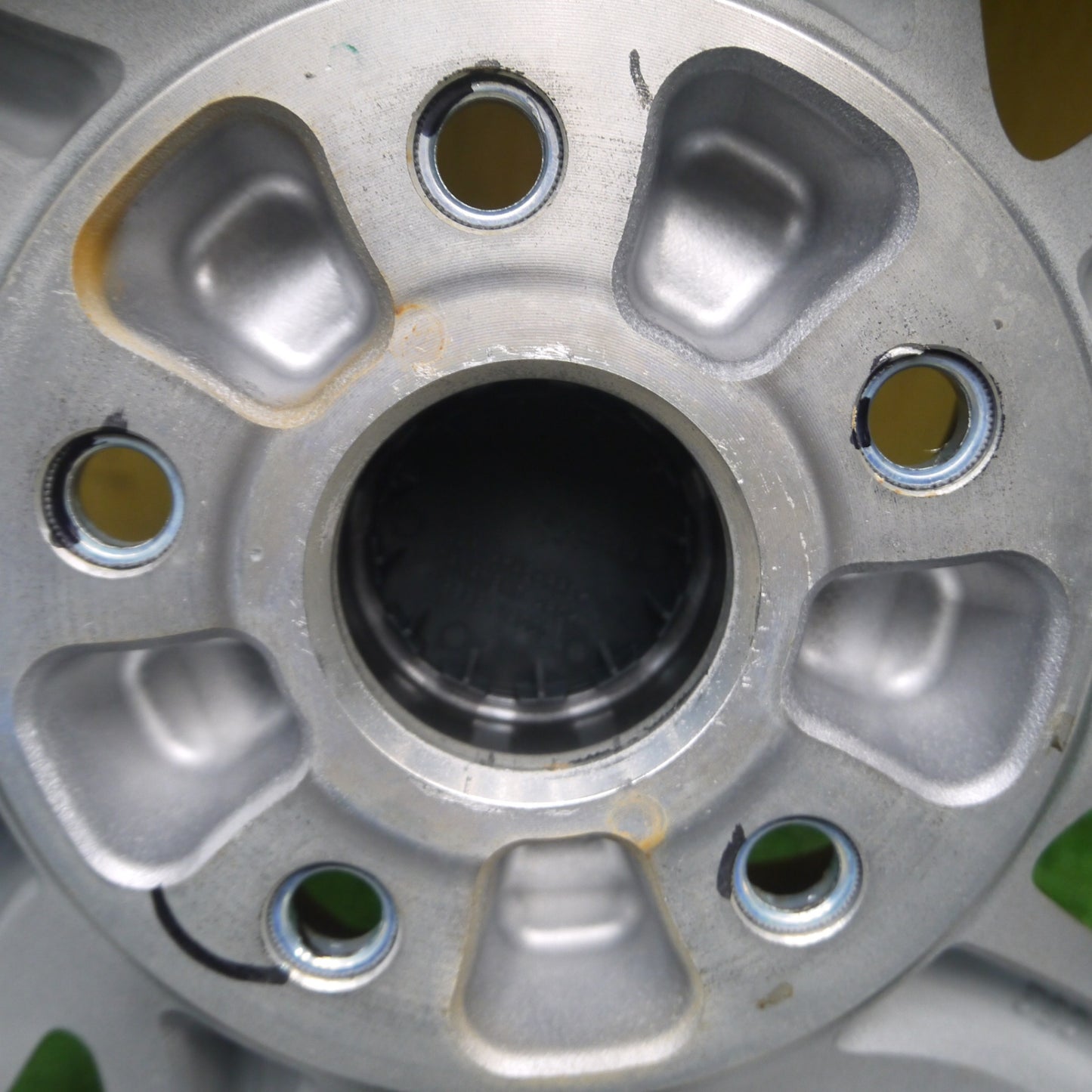 *送料無料* 新車外し★スバル レヴォーグ 純正 ENKEI ホイール 18インチ 18×7.5J エンケイ PCD114.3/5H★4032910Hホ