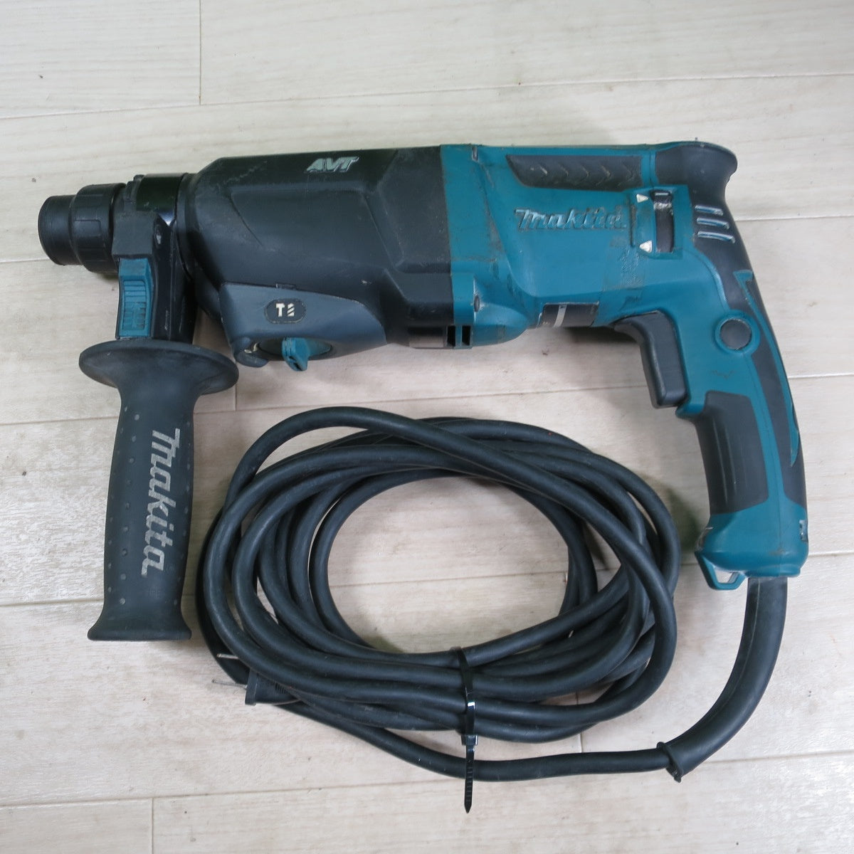 [送料無料] ☆マキタ 26mm ハンマ ドリル HR2601F 電動 工具 ハンマードリル コード式 Makita☆
