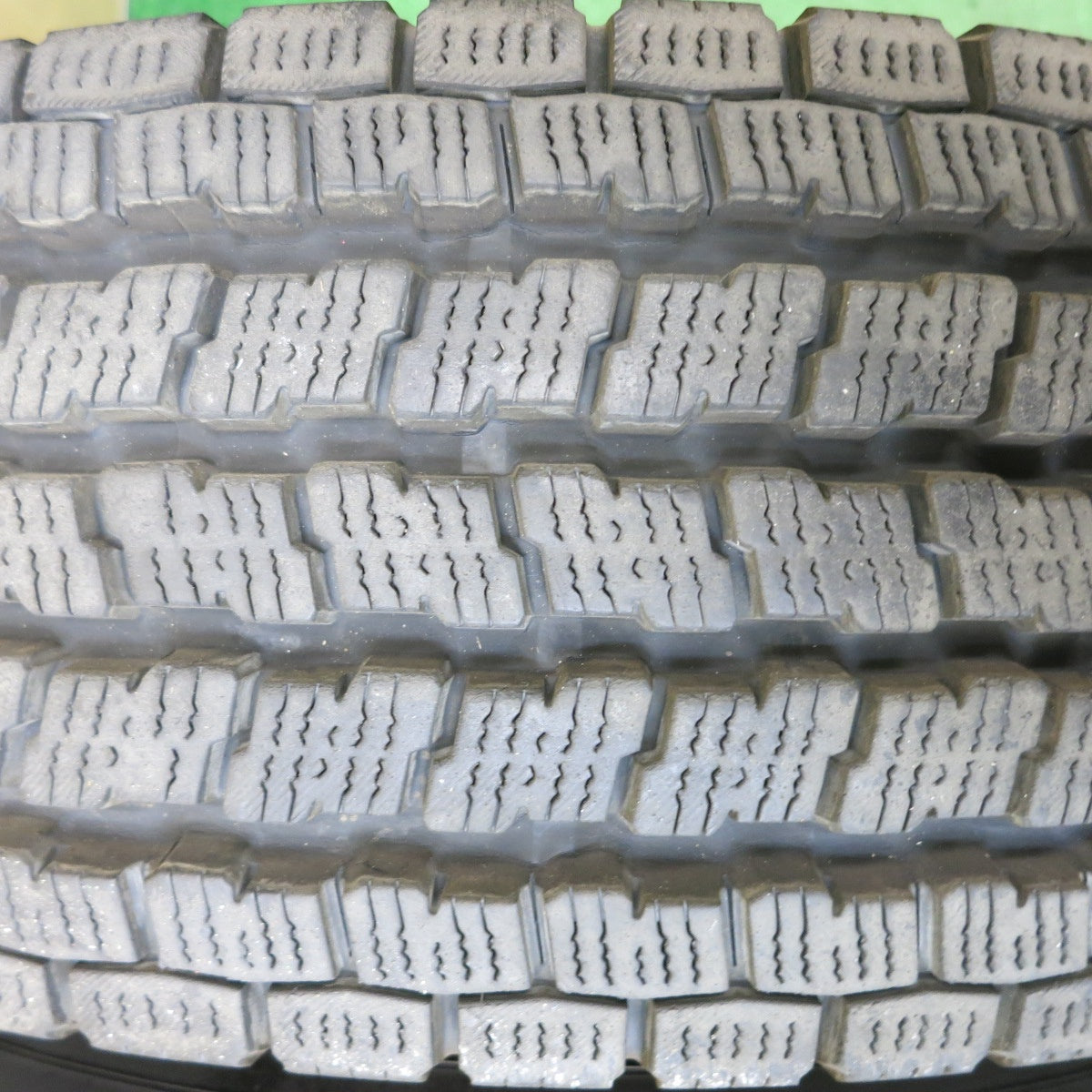 バリ溝！21年！9.5分★ハイエース 等 スタッドレス 195/80R15 107/105L ヨコハマ アイスガード iG91 ROADMAX MiD 15インチ PCD139.7/6H★5092510HAス