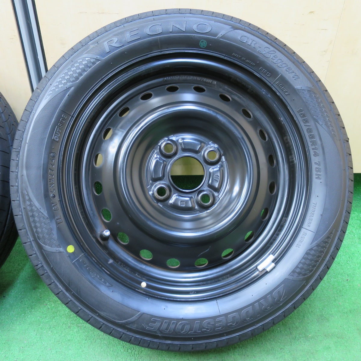 *送料無料* タイヤほぼ未使用！24年！キレイ★155/65R14 ブリヂストン レグノ GR-Leggera スチール ホイール 14インチ PCD100/4H★4082004イノ