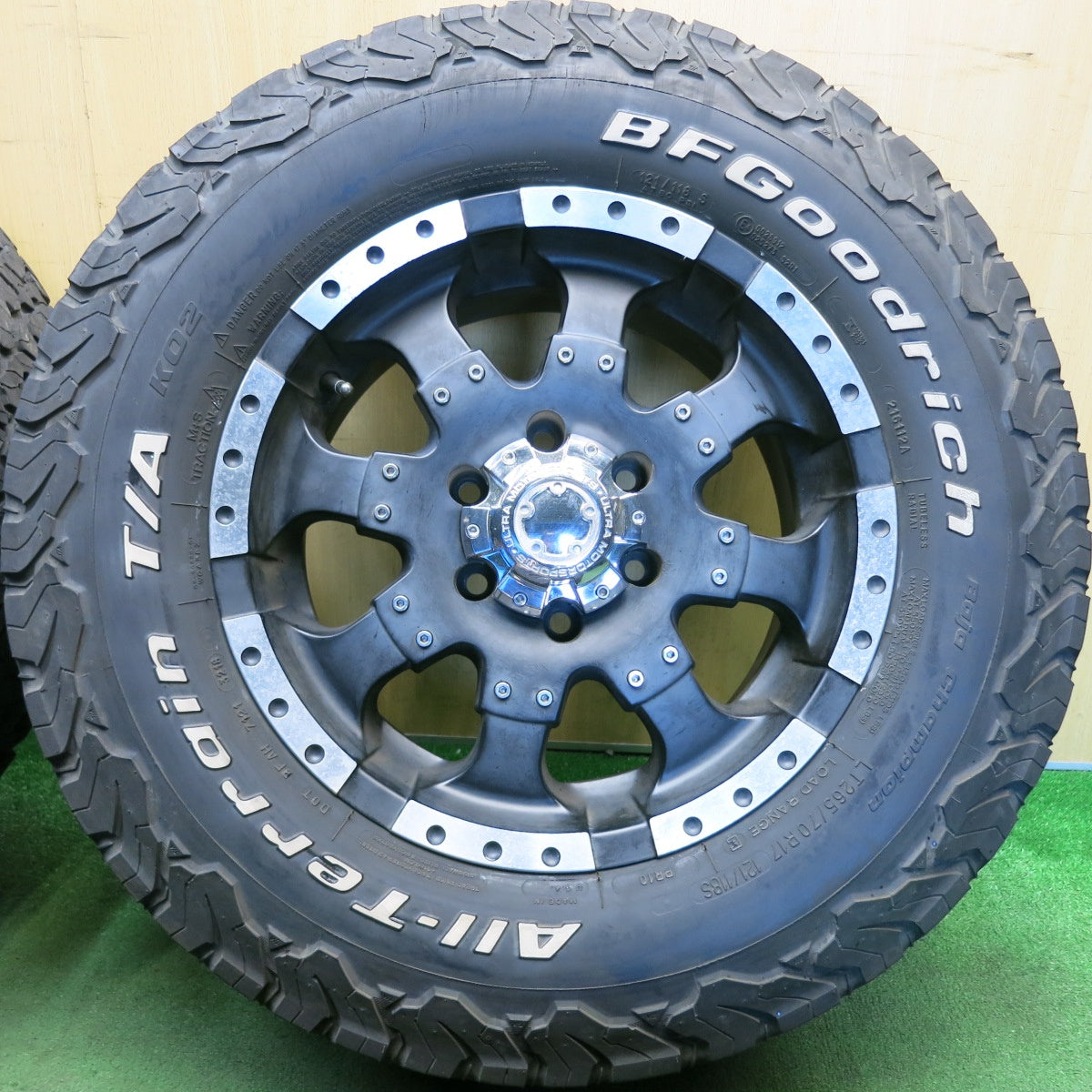 4本価格★265/70R17 121/118S BFグッドリッチ All-Terrain T/A KO2 ULTRA MOTORSPORTS ウルトラモータースポーツ 17インチ PCD139.7/6H★6053108HAノ