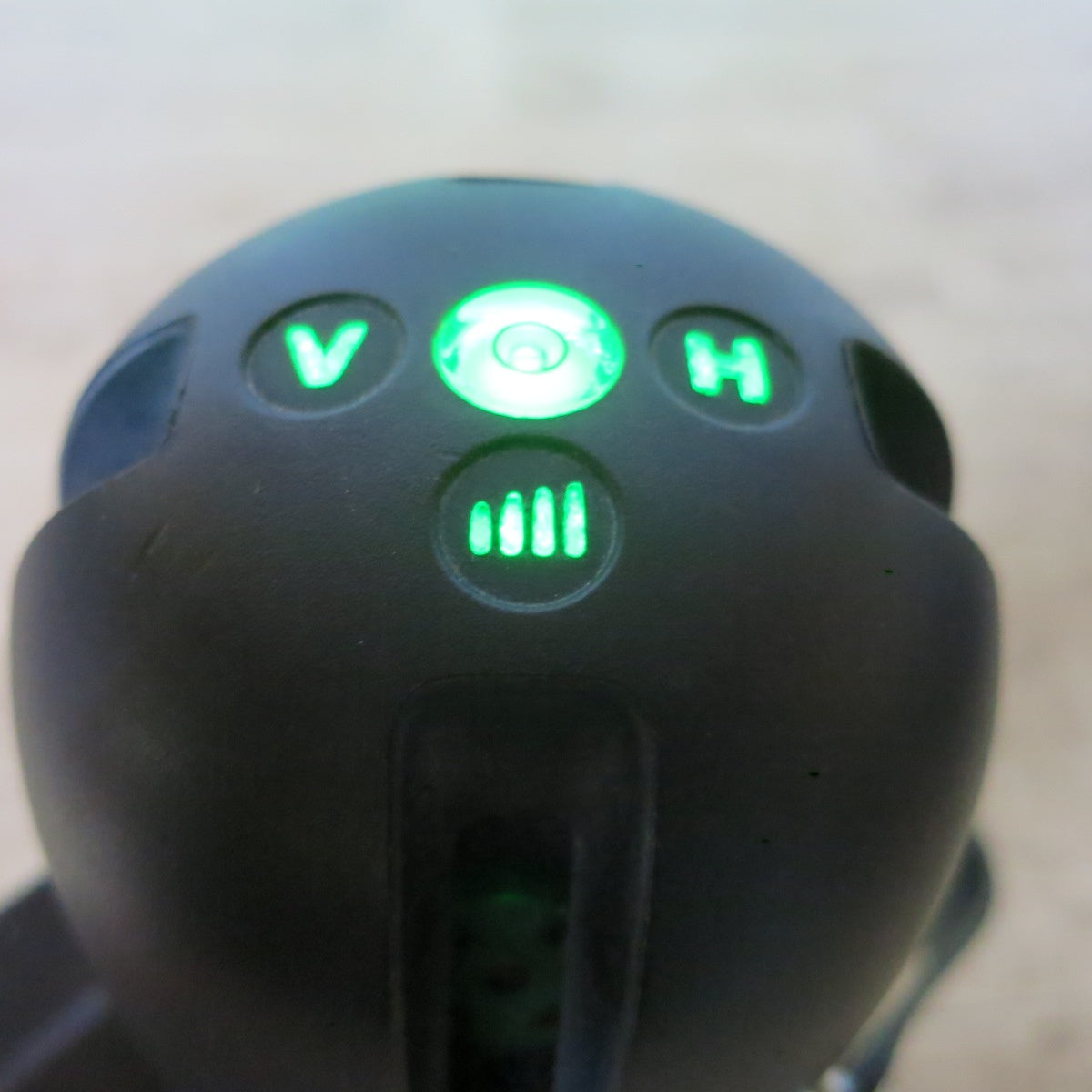 [送料無料] バッテリー2個◆VOICE 5ライン グリーンレーザー墨出し器 Model G5 測定 設計 ボイス ヴォイス◆