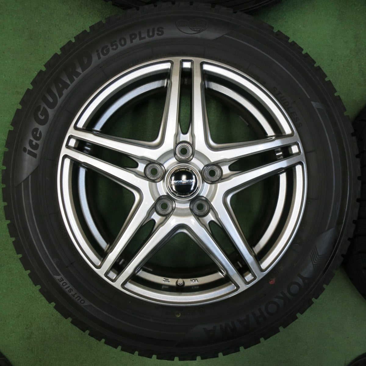 [送料無料] バリ溝！キレイ！9.5分★スタッドレス 215/60R16 ヨコハマ アイスガード iG50 プラス WAREN ヴァーレン 16インチ PCD114.3/5H★4121109SYス