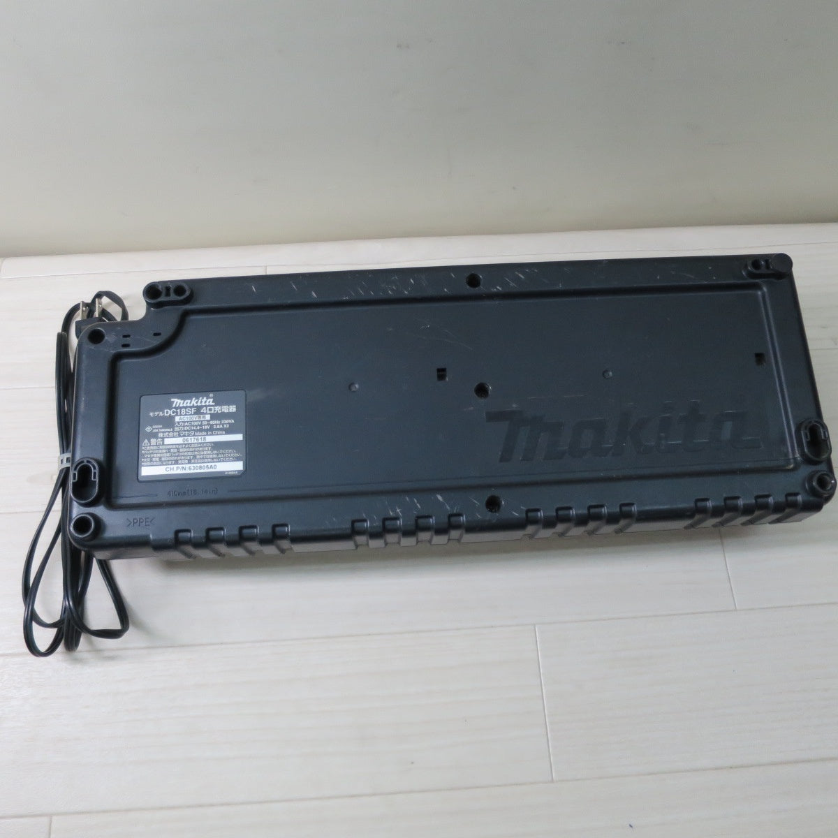 [送料無料] ☆マキタ 4口 充電器 DC18SF AC100V 専用 電動 工具 BL1820B BL1830B BL1840 BL1850B BL1860B 等に☆
