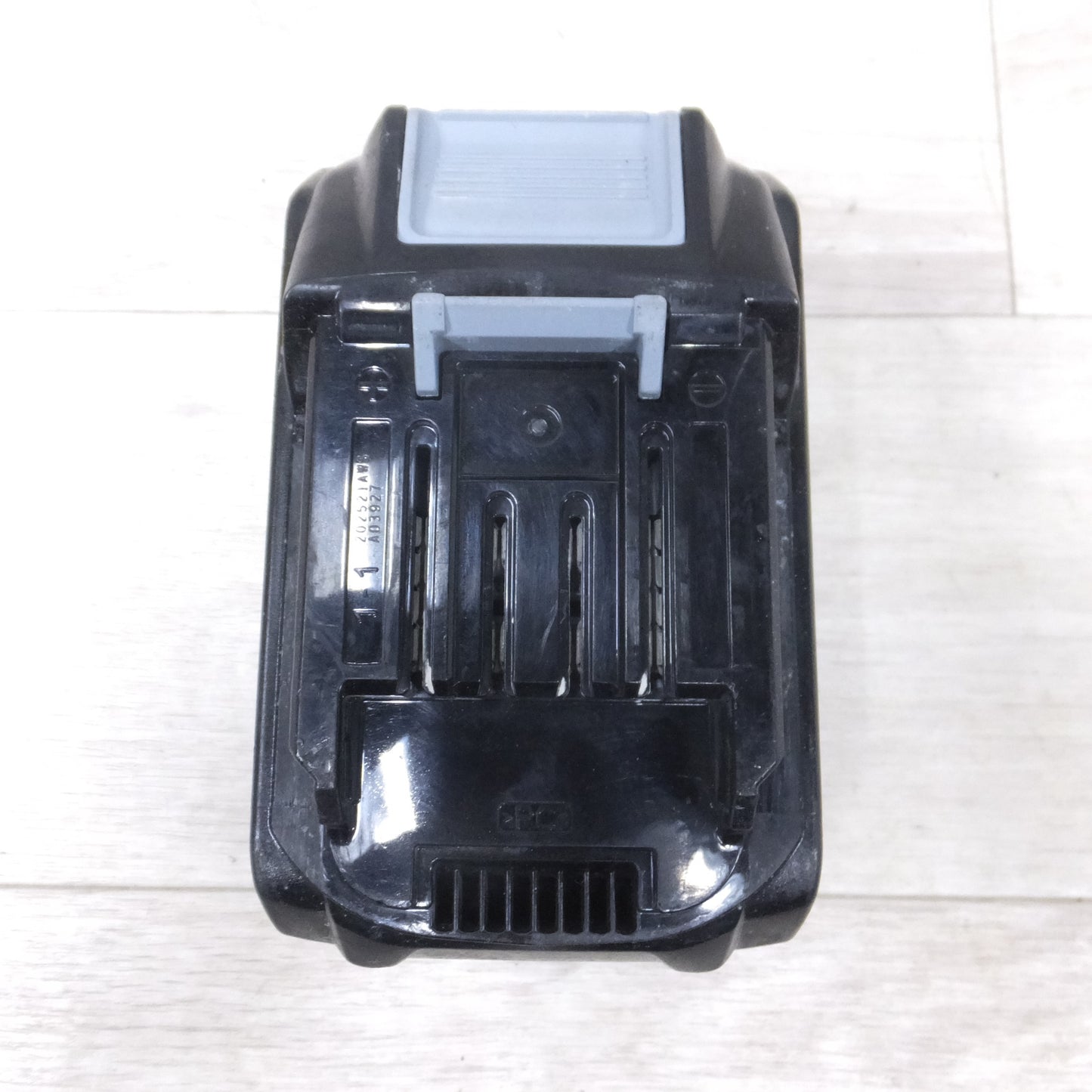 [送料無料] ◆makita マキタ Li-on リチウムイオンバッテリー BL4040 DC40V(max) 4.0Ah 144Wh 電動工具◆