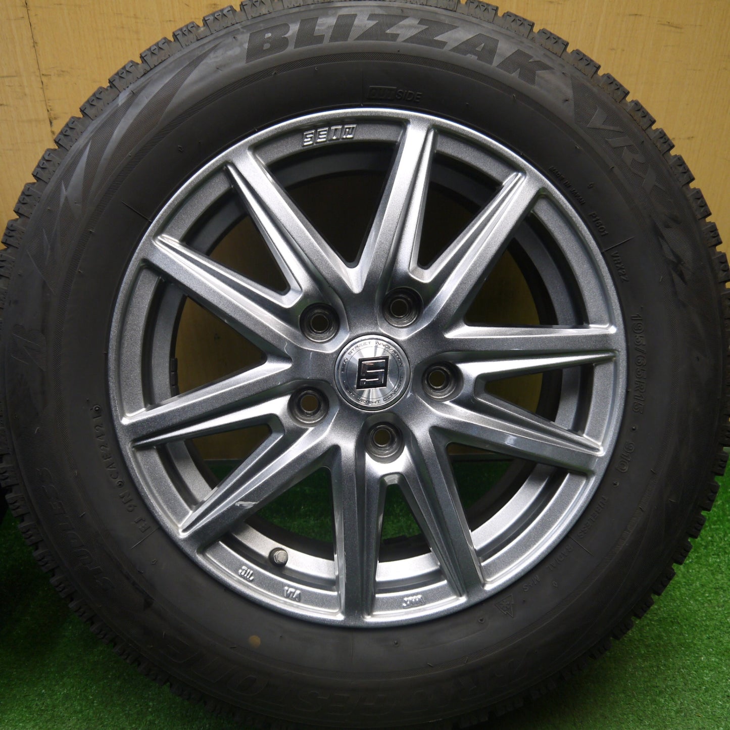 キレイ★スタッドレス 195/65R15 ブリヂストン ブリザック VRX2 SEIN ザイン 15インチ PCD114.3/5H★6010709Hス