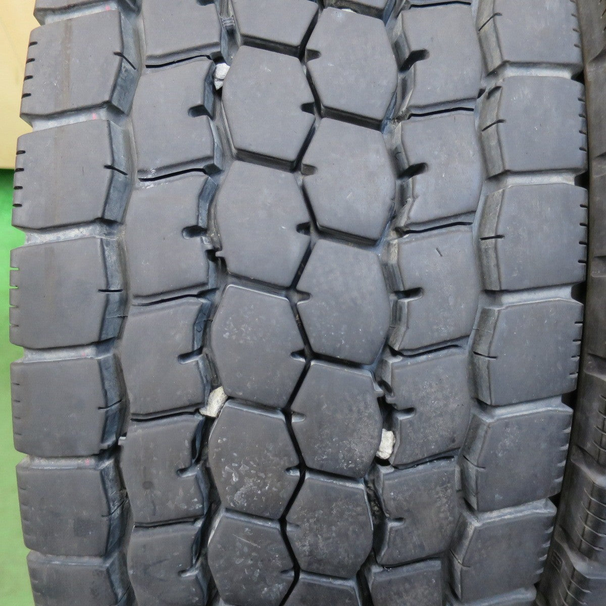 バリ溝！24年！9.5分！2本★トラック タイヤ 265/70R19.5 140/138J ブリヂストン M888 ミックス オールシーズン 19.5インチ★5120406イスタ