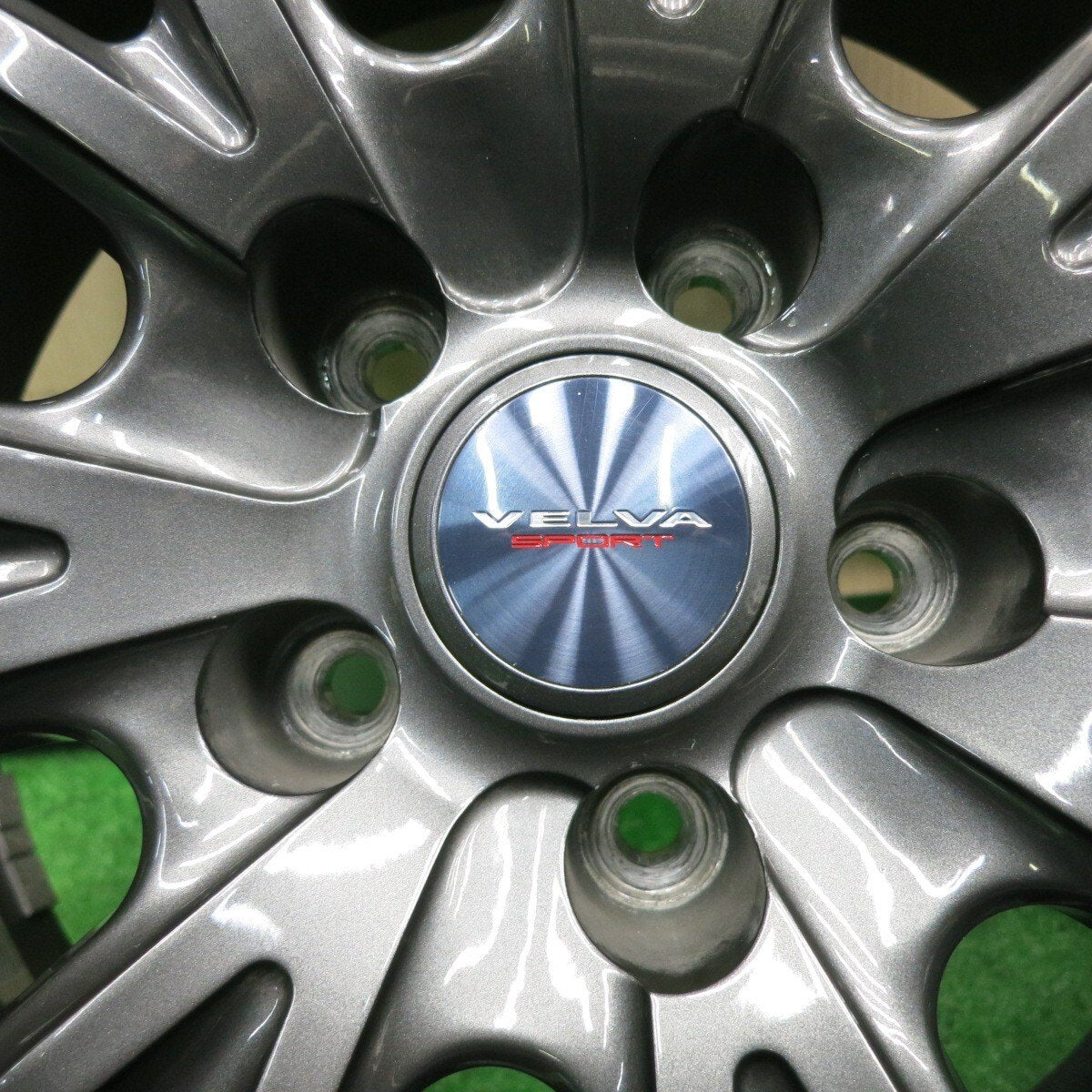 バリ溝！キレイ！9分★スタッドレス 235/45R18 ミシュラン X-ICE3+ VELVA SPORT ヴェルヴァ 18インチ PCD114.3/5H★4120801TNス