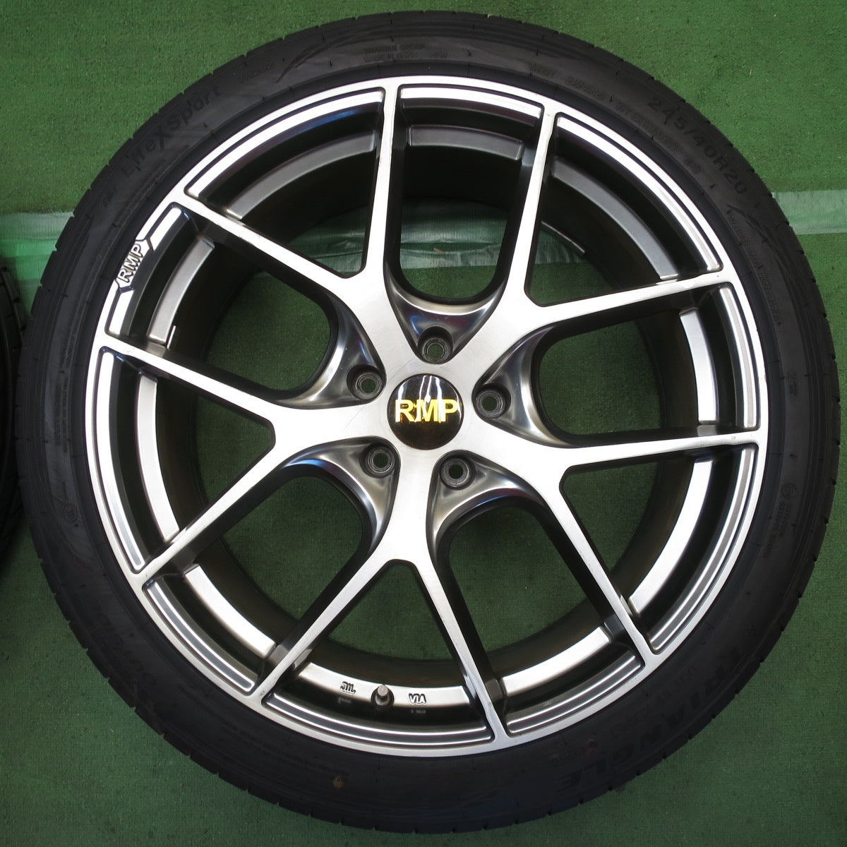 バリ溝！25年！キレイ！9分◎RMP 025F MiD 245/40R20 トライアングル EffeXSport TH202 20インチ PCD114.3/5H◎6091903NJノ
