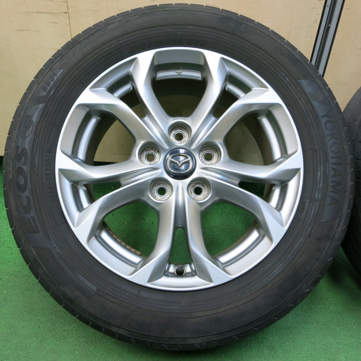 *送料無料* 4本価格★マツダ CX-3 純正 215/60R16 ヨコハマ エコス ES31 16インチ PCD114.3/5H★4050605イノ
