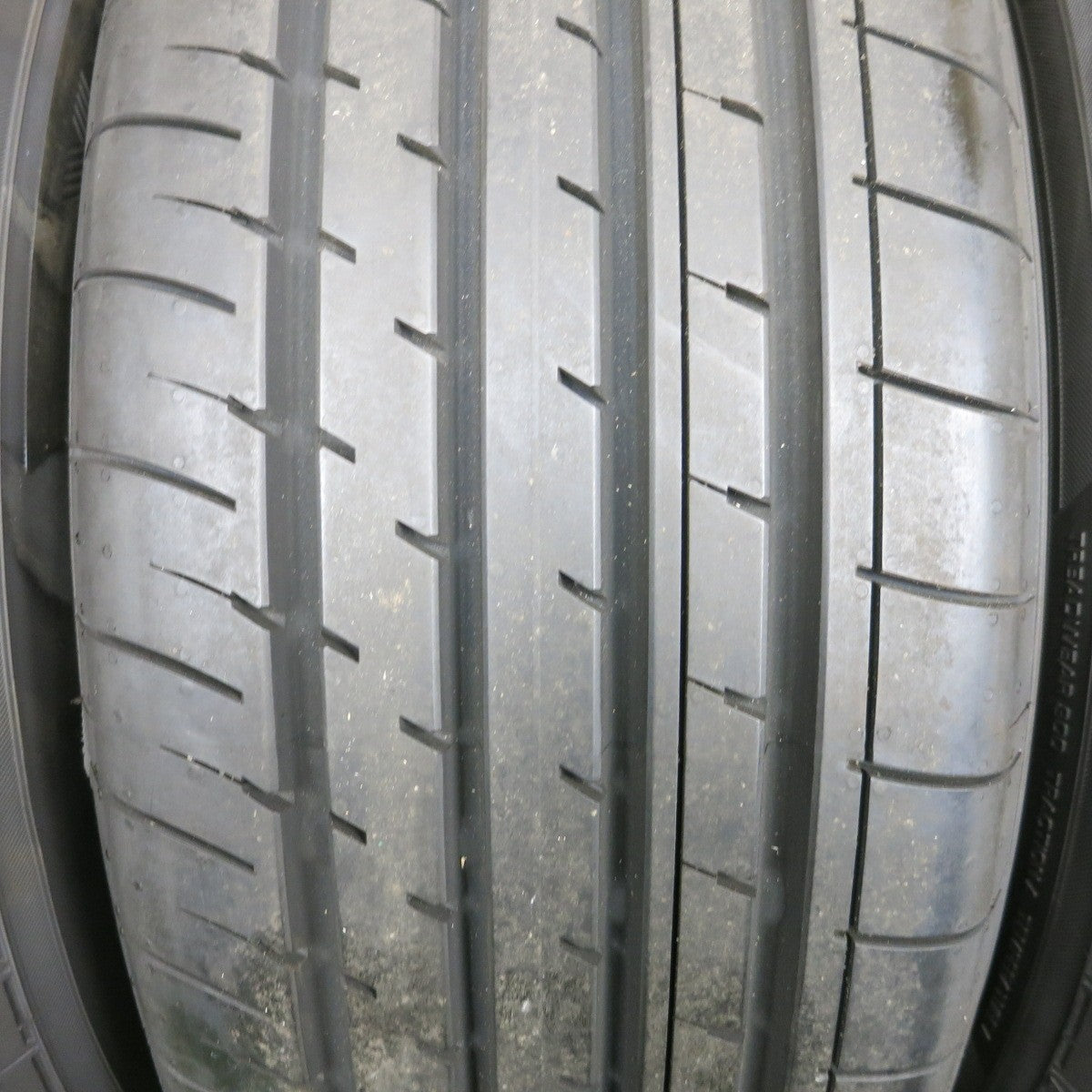 バリ溝！25年！9.5分★ボルボ 等 EuroPremium GENT 235/65R17 ヨコハマ BluEarth-XT AE61 ユーロプレミアム ゲント 17インチ PCD108/5H★6020103NKノ