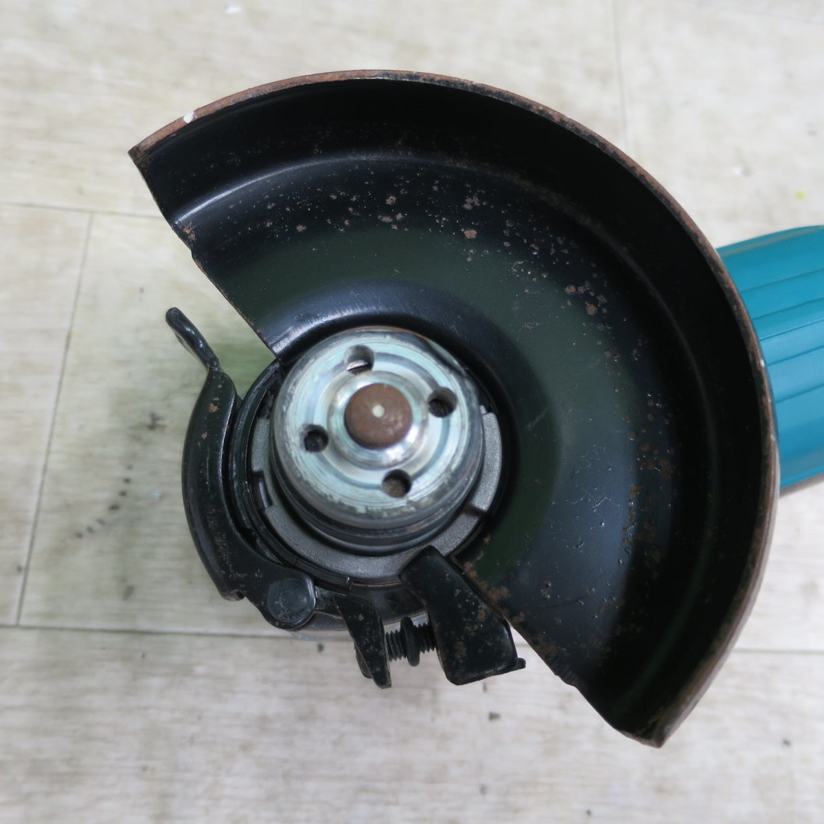 [送料無料] キレイ☆マキタ 充電式 ディスク グラインダ 100mm 18V GA404DN 本体のみ 電動 工具☆