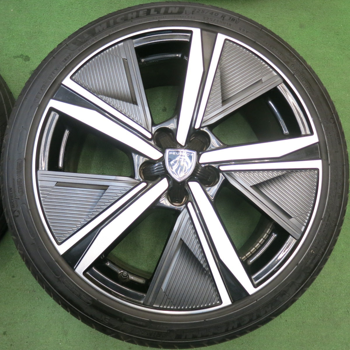 4本価格！24年◎プジョー 308 GT 純正 225/40R18 ミシュラン プライマシー4 S1 ピレリ POWERGY 18インチ PCD108/5H◎6062506HAノ