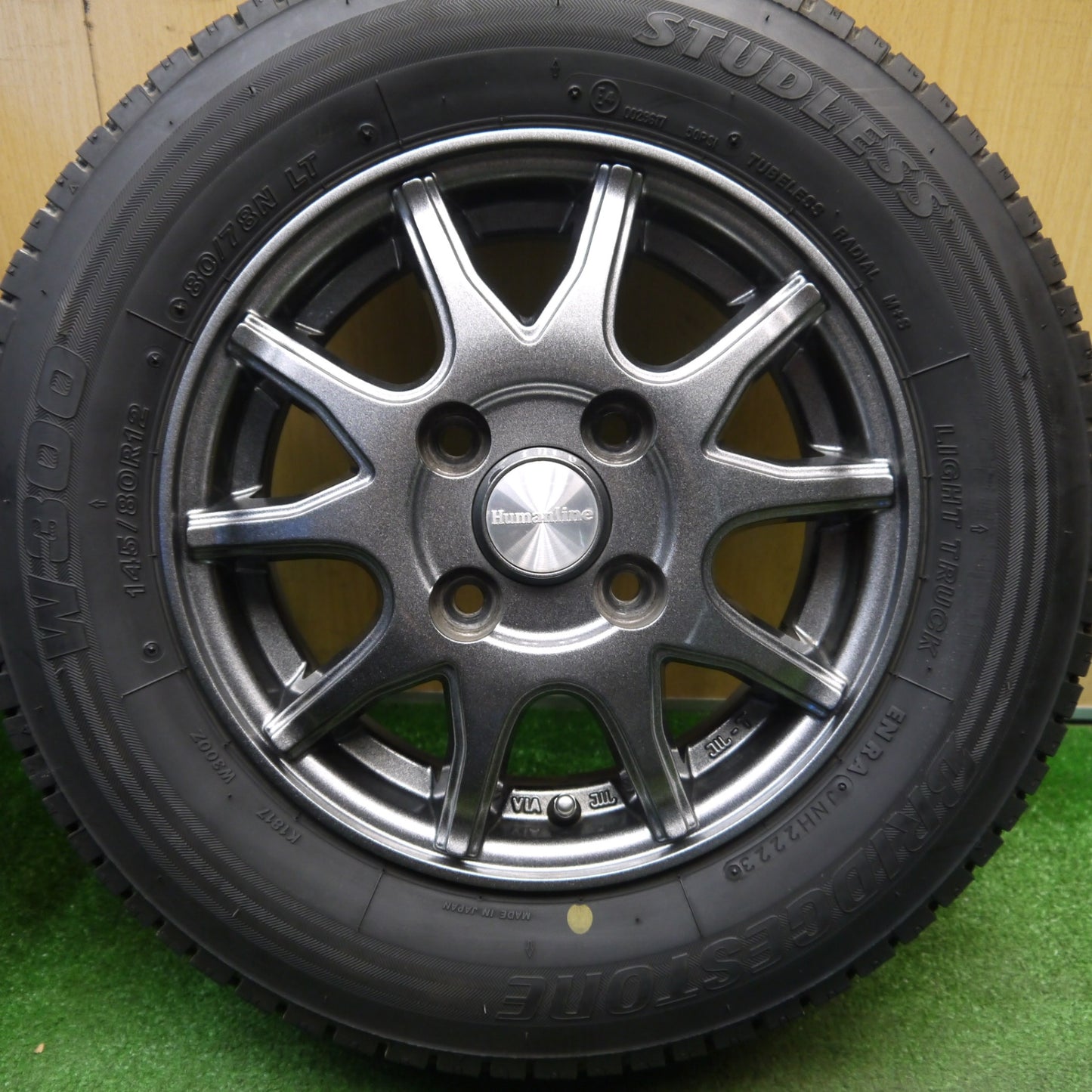 キレイ！23年★スタッドレス 145/80R12 80/78N ブリヂストン W300 Humanline ヒューマンライン 12インチ PCD100/4H★6031607Hス