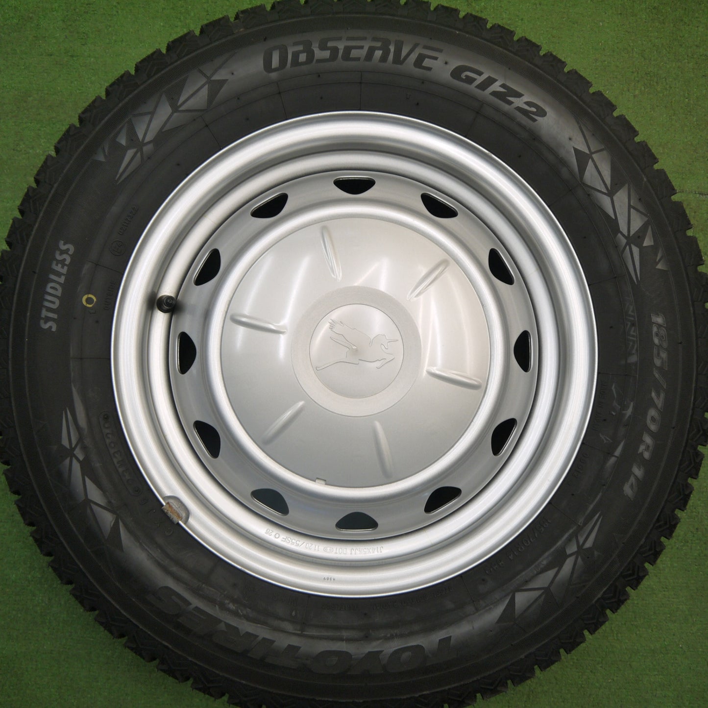 超バリ溝！キレイ！ほぼ10分★スタッドレス 185/70R14 トーヨー オブザーブ GIZ2 スチール ホイール 14インチ PCD100 114.3/4H マルチ★6040707Hス