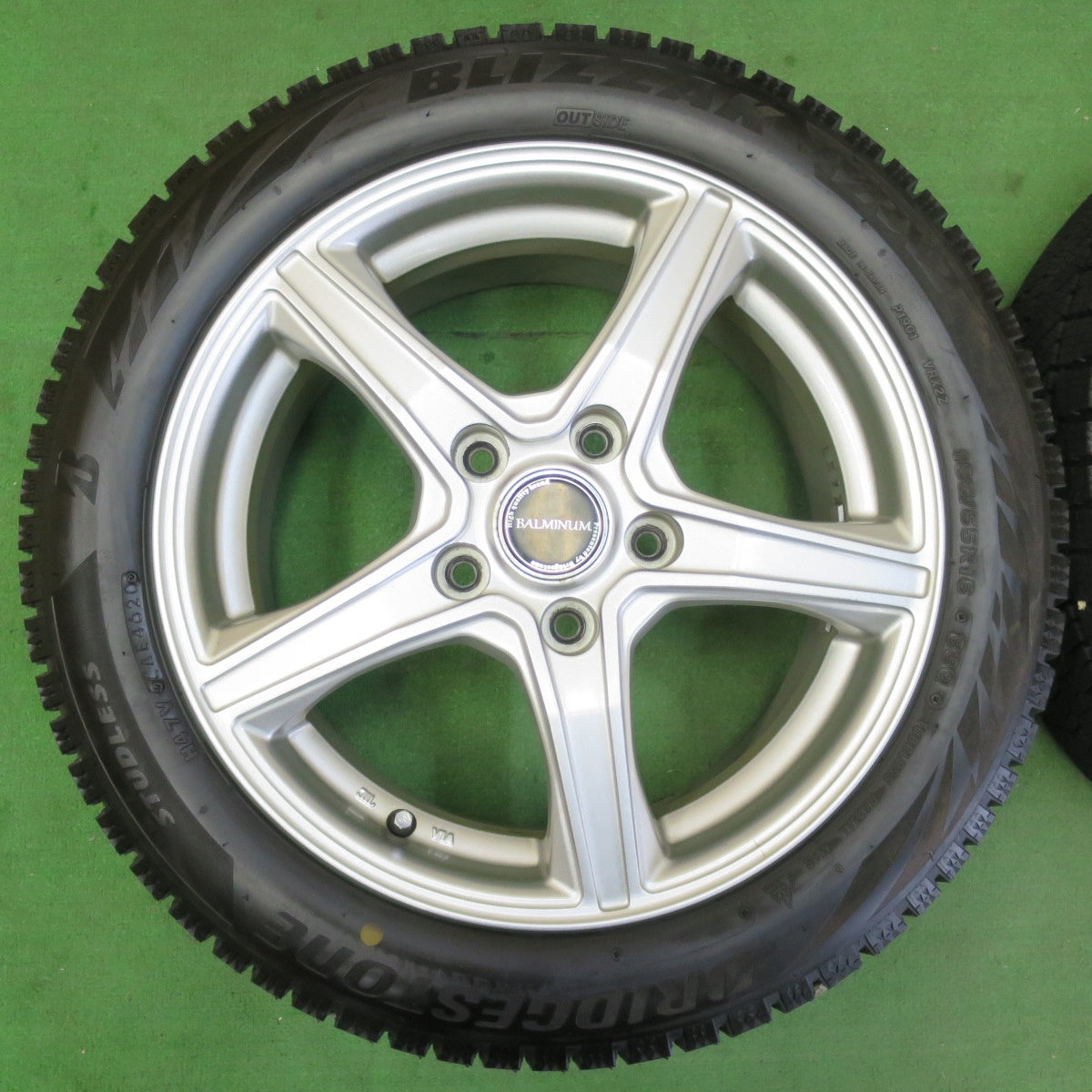 [送料無料] バリ溝！20年！キレイ！ほぼ10分★スタッドレス 185/55R16 ブリヂストン ブリザック VRX2 BALMINUM バルミナ 16インチ PCD114.3/5H★4102205イス