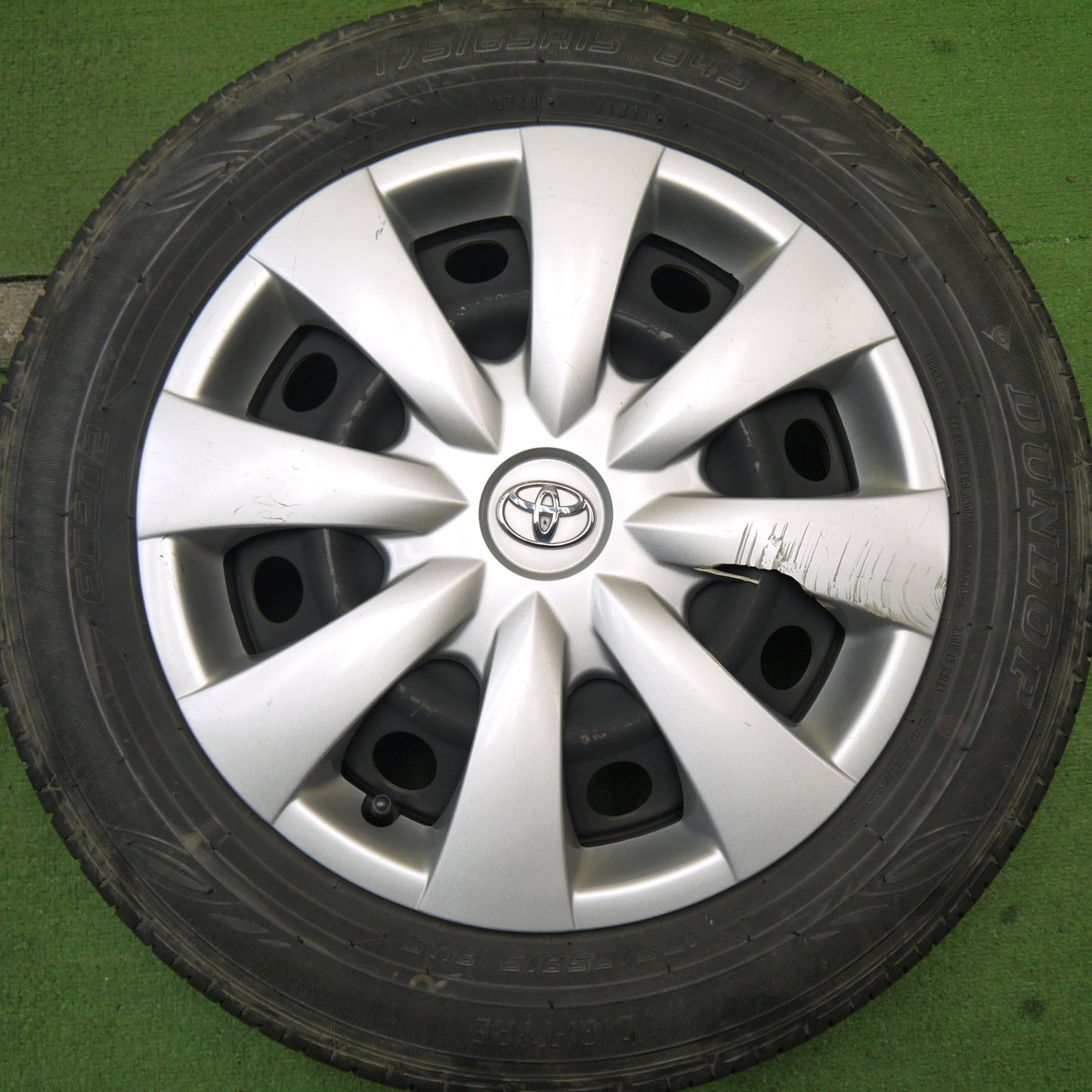 バリ溝！21年！8.5分★トヨタ カローラ アクシオ 純正 スチール 175/65R15 ダンロップ EC202 15インチ PCD100/4H★5052101Hノ