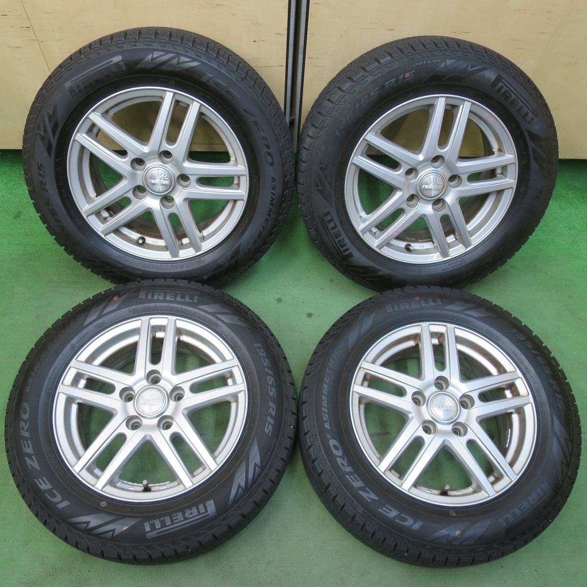 バリ溝！24年！9.5分以上★スタッドレス 195/65R15 ピレリ アイスゼロ アシンメトリコ ravrion ラブリオン 15インチ PCD114.3/5H★5122602イス