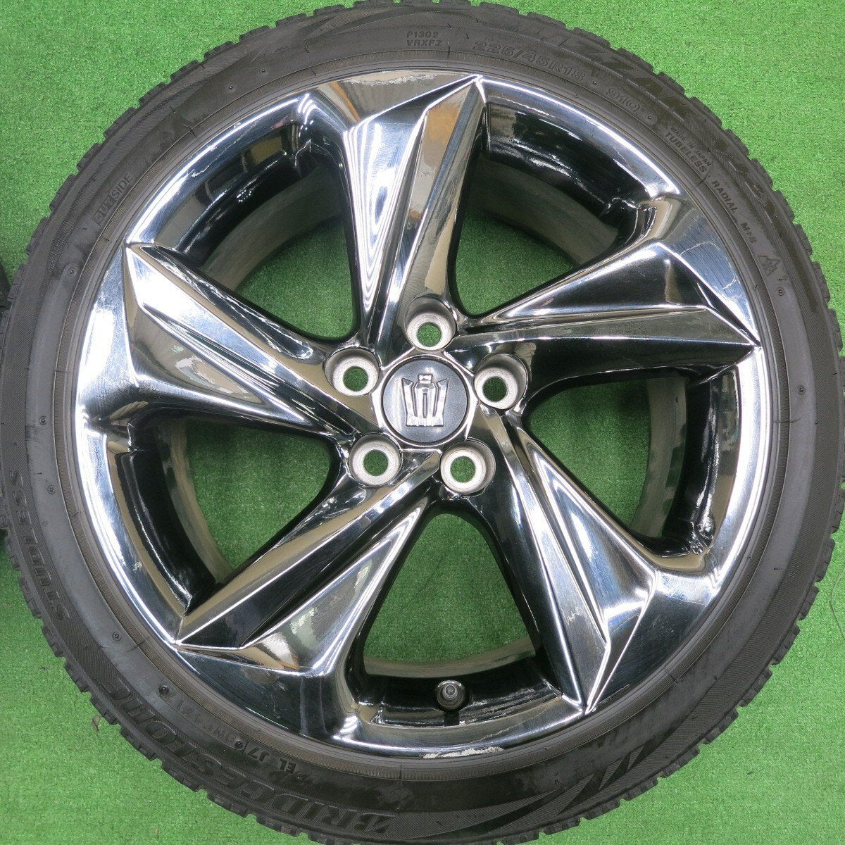 4本価格★トヨタ 220系 クラウン RS アドバンス 純正 225/45R18 スタッドレス ブリヂストン VRX PCD114.3/5H★4102703HAス