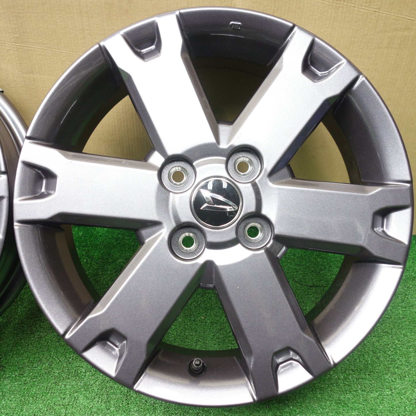 新車外し★ダイハツ タフト Gターボ 純正 ホイール 15インチ 15×4.5J PCD100/4H★5121407KTホ