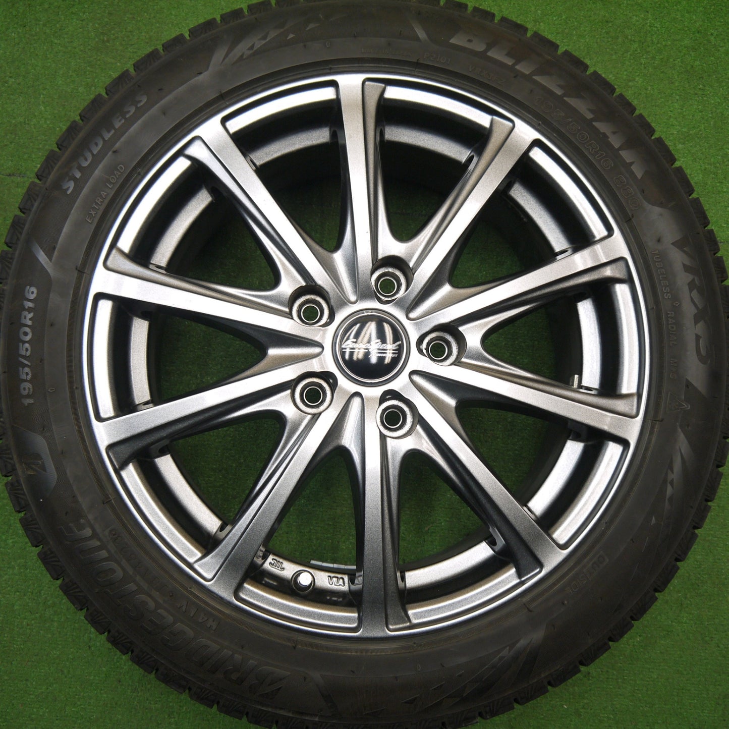 バリ溝！23年！キレイ！9.5分★スタッドレス 195/50R16 ブリヂストン ブリザック VRX3 EuroSpeed MANARAY SPORT マナレイ スポーツ 16インチ PCD114.3/5H★5120304Hス