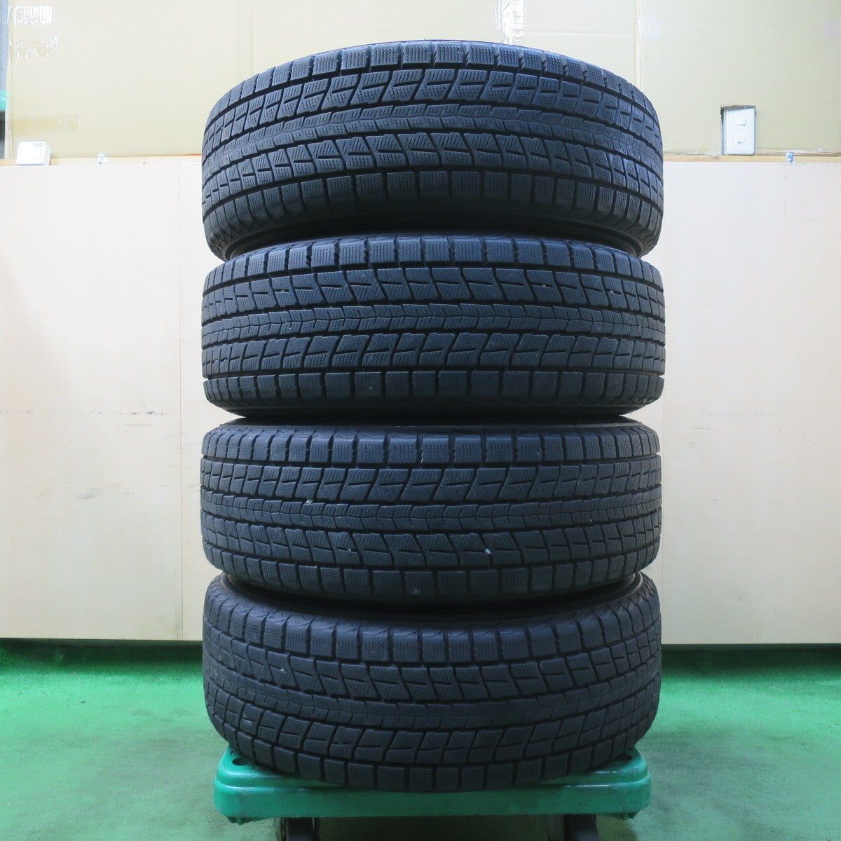[送料無料] バリ溝！9分★スタッドレス 225/65R17 ダンロップ ウインター マックス SJ8 FINAL SPEED MiD ファイナルスピード 17インチ PCD114.3/5H★4111808イス