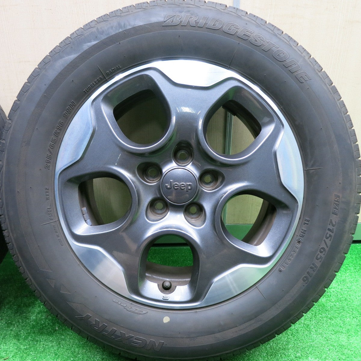 [送料無料] バリ溝！キレイ！8.5分★JEEP ジープ レネゲード 純正 215/65R16 ブリヂストン ネクストリー エコピア 16インチ PCD110/5H★4091403HAノ