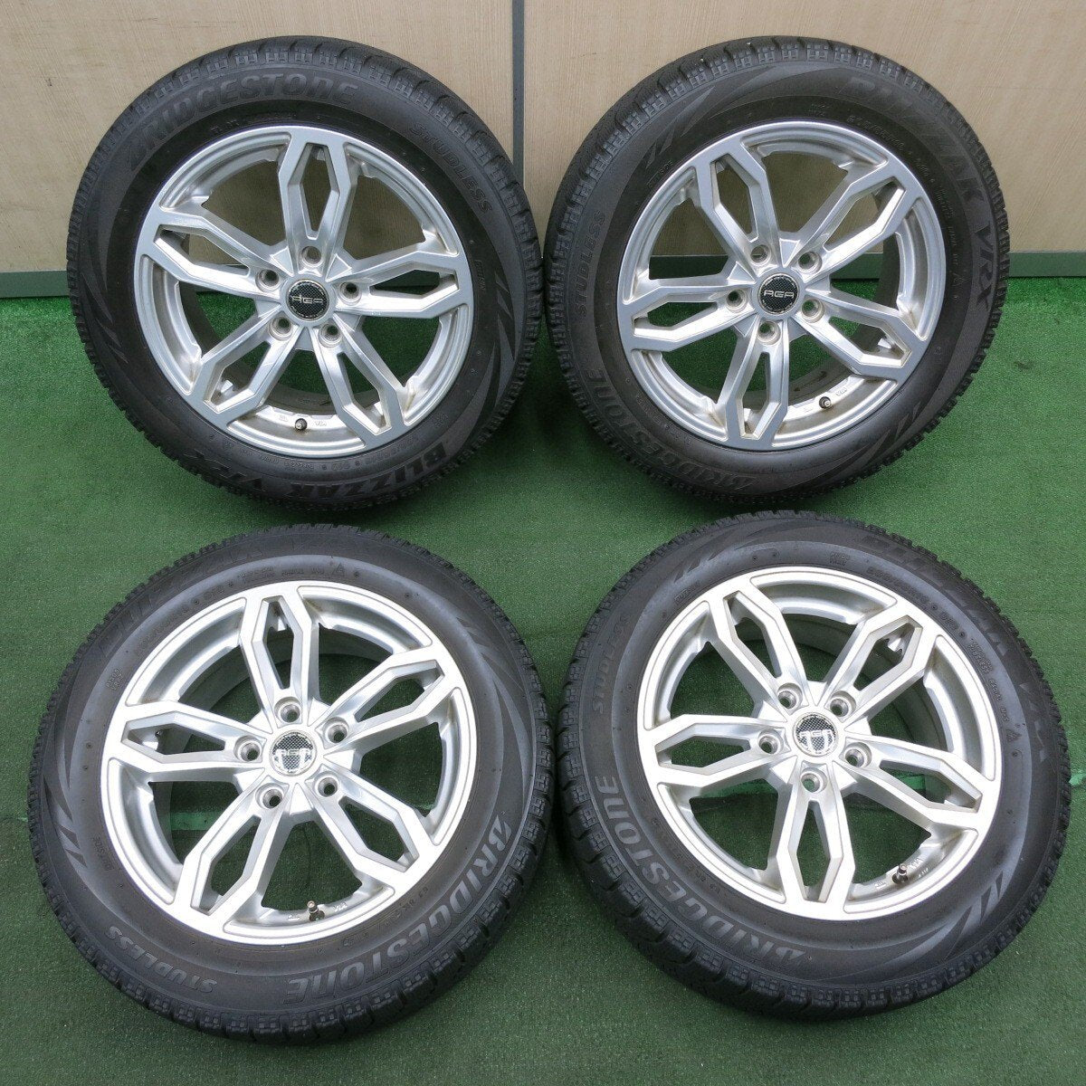 4本価格★ワーゲン 等 AGA 205/55R16 スタッドレス ブリヂストン ブリザック VRX 16インチ PCD112/5H★4040908TNス