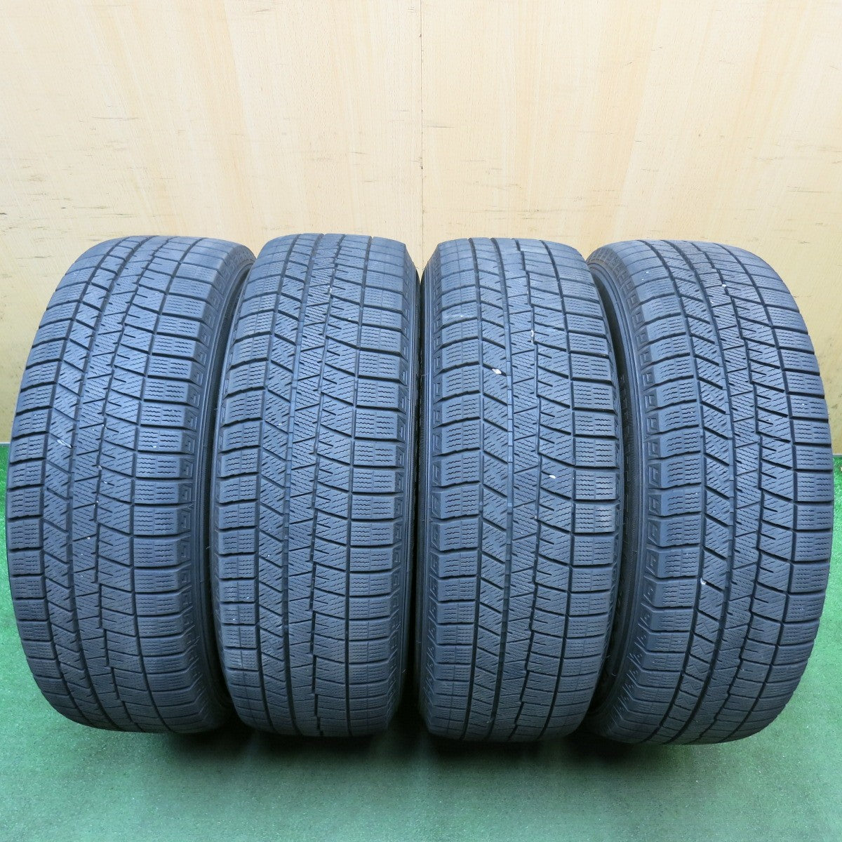 バリ溝！9分◎スタッドレス 225/65R17 ダンロップ ウインターマックス 03 Exceeder エクシーダー 17インチ PCD114.3/5H◎6100308HAス