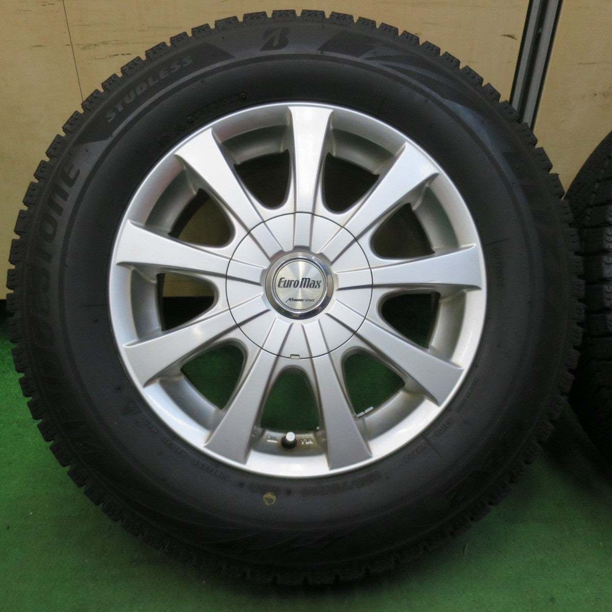 バリ溝！22年！8.5分★スタッドレス 185/70R14 ブリヂストン ブリザック VRX2 EuroMax MANARAY SPORT 14インチ PCD100/4H 5H マルチ★5011109イス