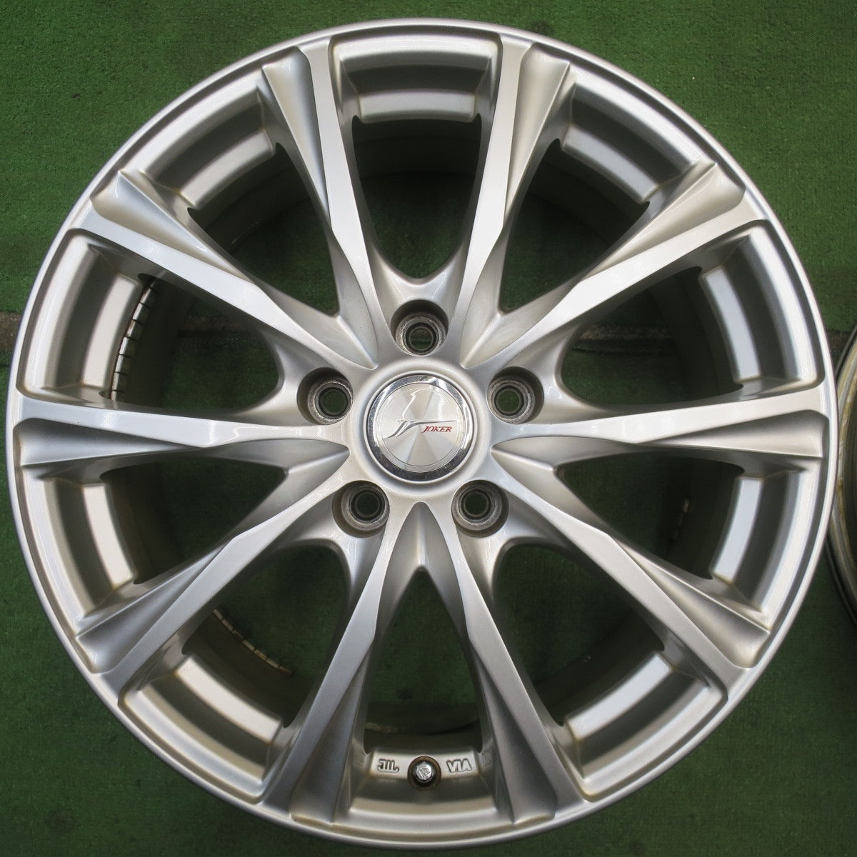 キレイ★JOKER weds 17インチ ホイール ジョーカー ウェッズ 17×7J PCD114.3/5H★6070801NJホ