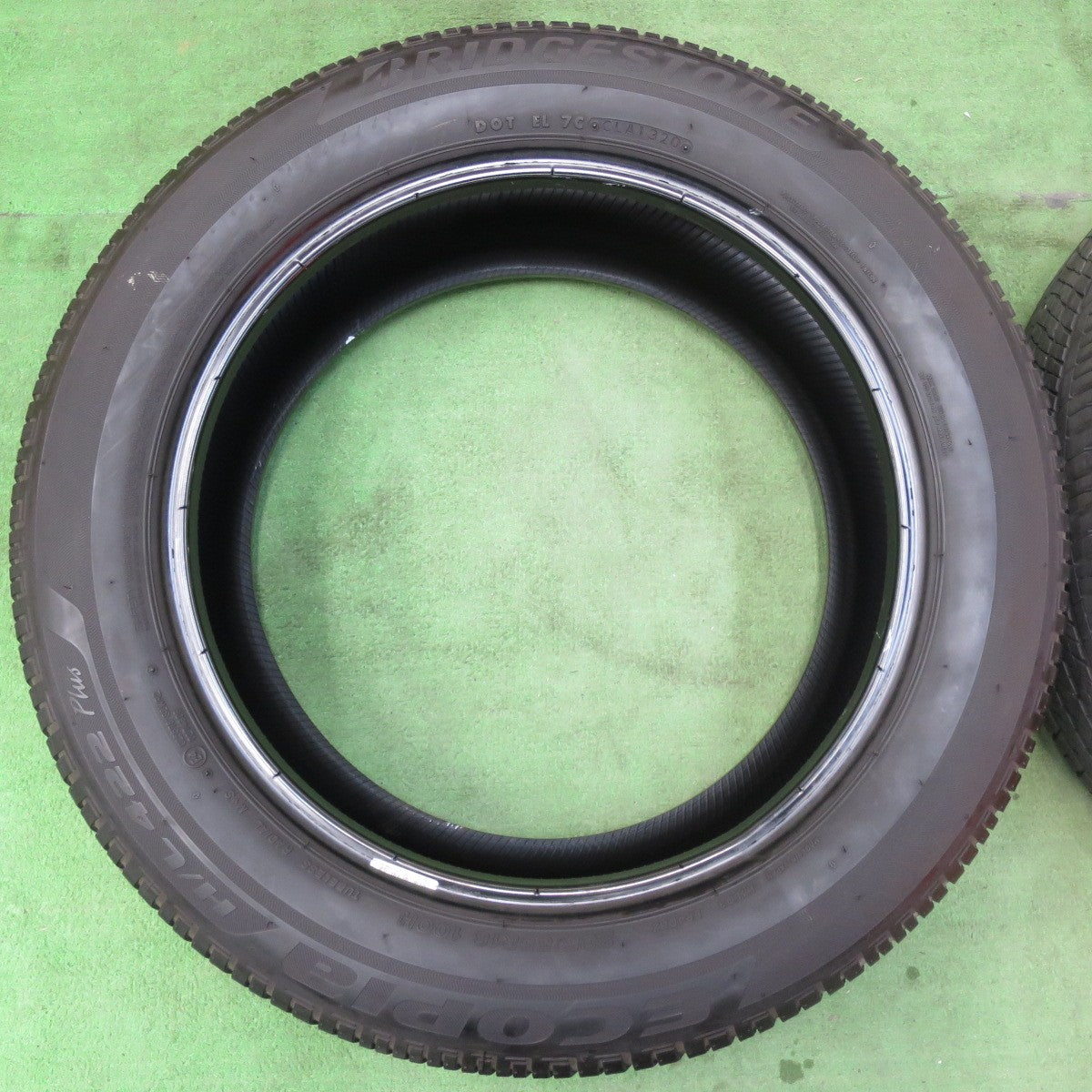 [送料無料] バリ溝！9.5分以上★235/55R18 ブリヂストン エコピア H/L 422 プラス タイヤ 18インチ NX ハリアー RAV4 ヴァンガード 等★5010814イノタ