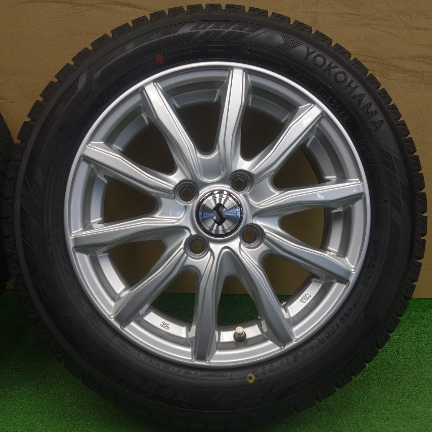 ほぼ未使用！22年！キレイ★スタッドレス 165/65R14 ヨコハマ アイスガード iG60 社外 アルミ 14インチ PCD100/4H★6040903KTス