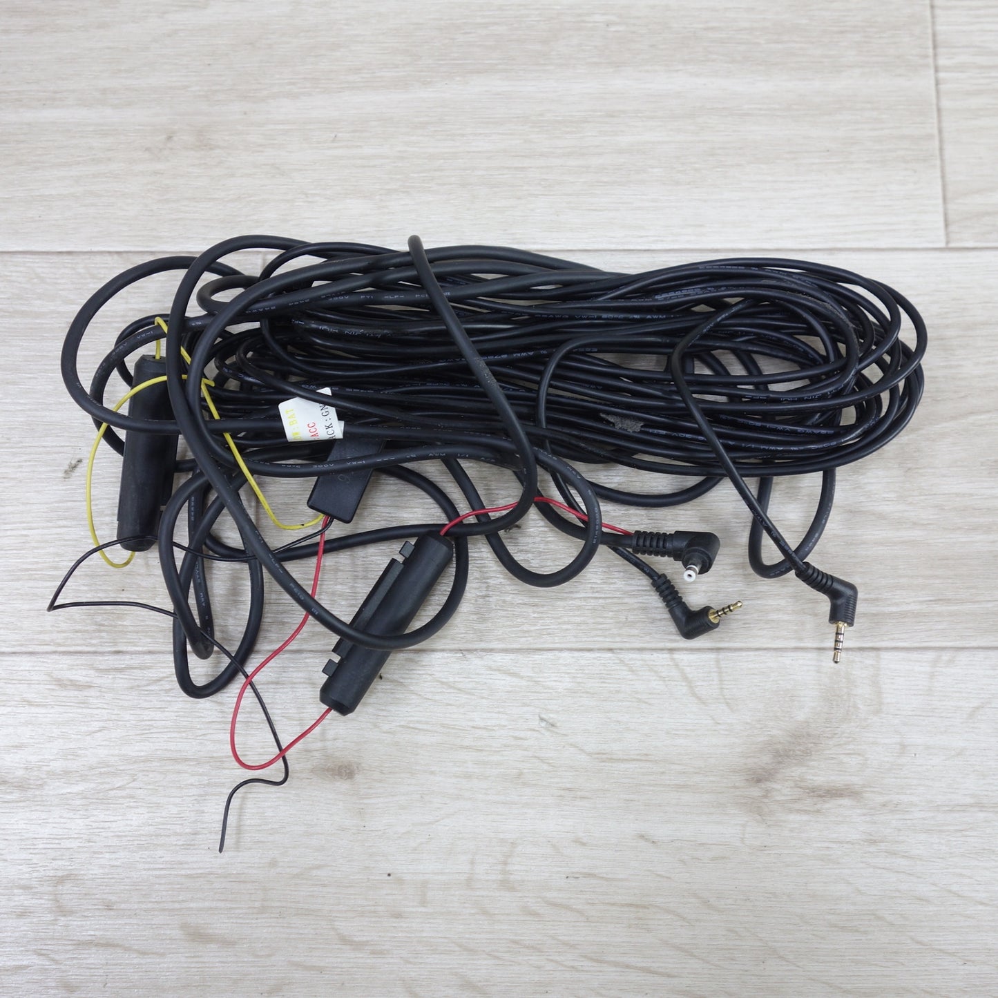 [送料無料] 付属品付き◆COMTEC GPS搭載 ドライブレコーダー ZDR-015 前後 2カメラ HD200万画素 ドラレコ コムテック◆